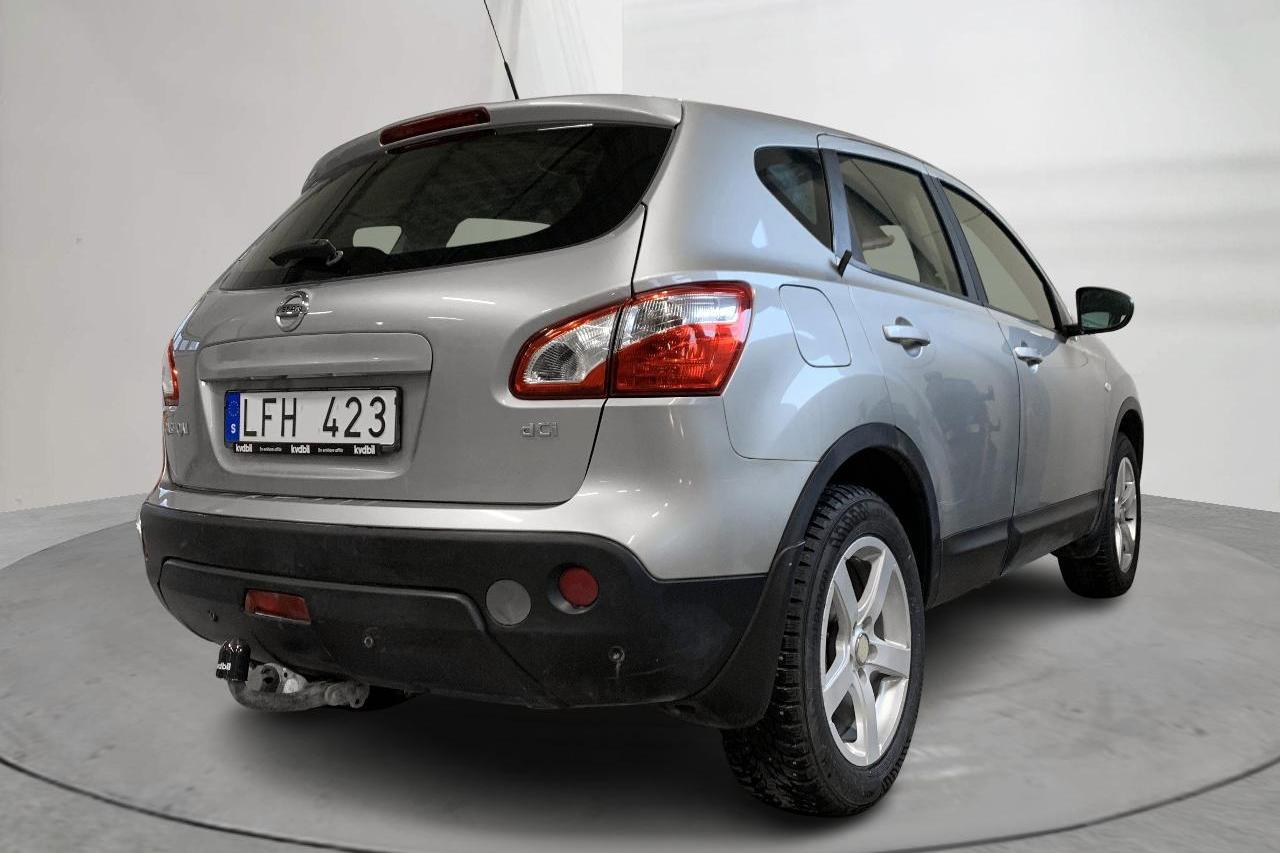 Nissan Qashqai 1.6 dCi 4x4 (130hk) - 140 240 km - Manuaalinen - hopea - 2013