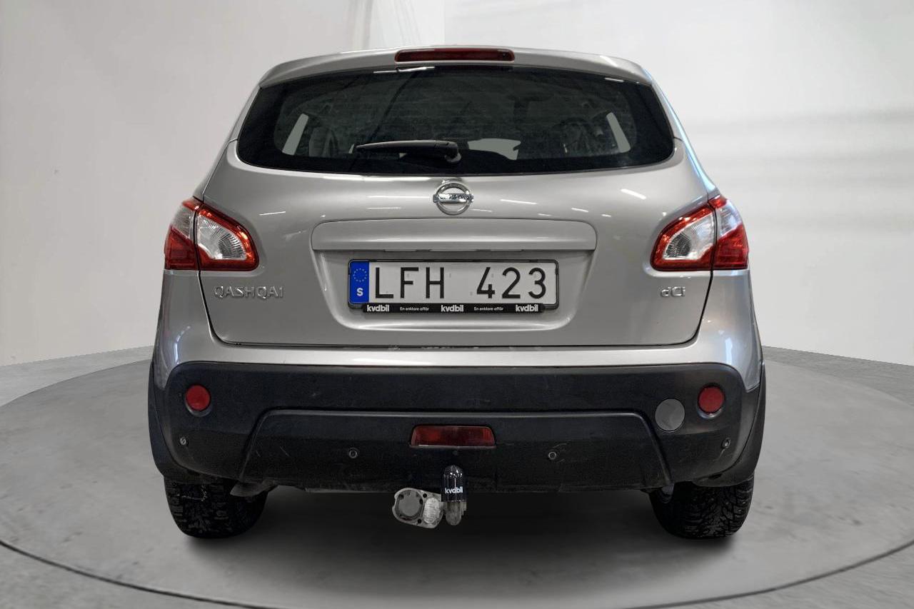 Nissan Qashqai 1.6 dCi 4x4 (130hk) - 140 240 km - Manuaalinen - hopea - 2013