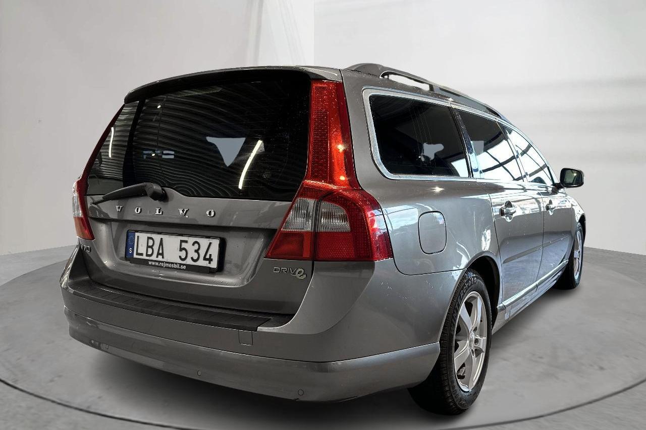 Volvo V70 II 1.6D DRIVe (109hk) - 240 470 km - Manuaalinen - harmaa - 2011