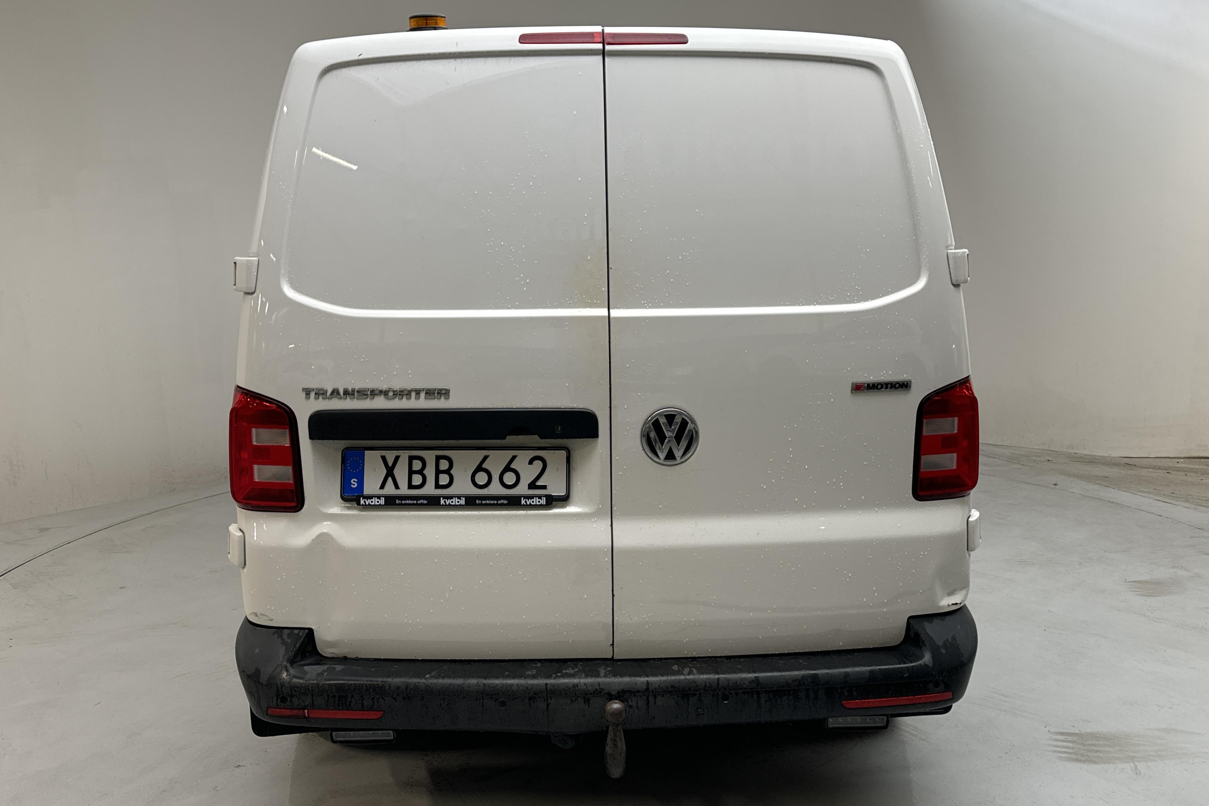 VW Transporter T6 2.0 TDI BMT Skåp 4MOTION (150hk) - 225 630 km - Automaatne - valge - 2019