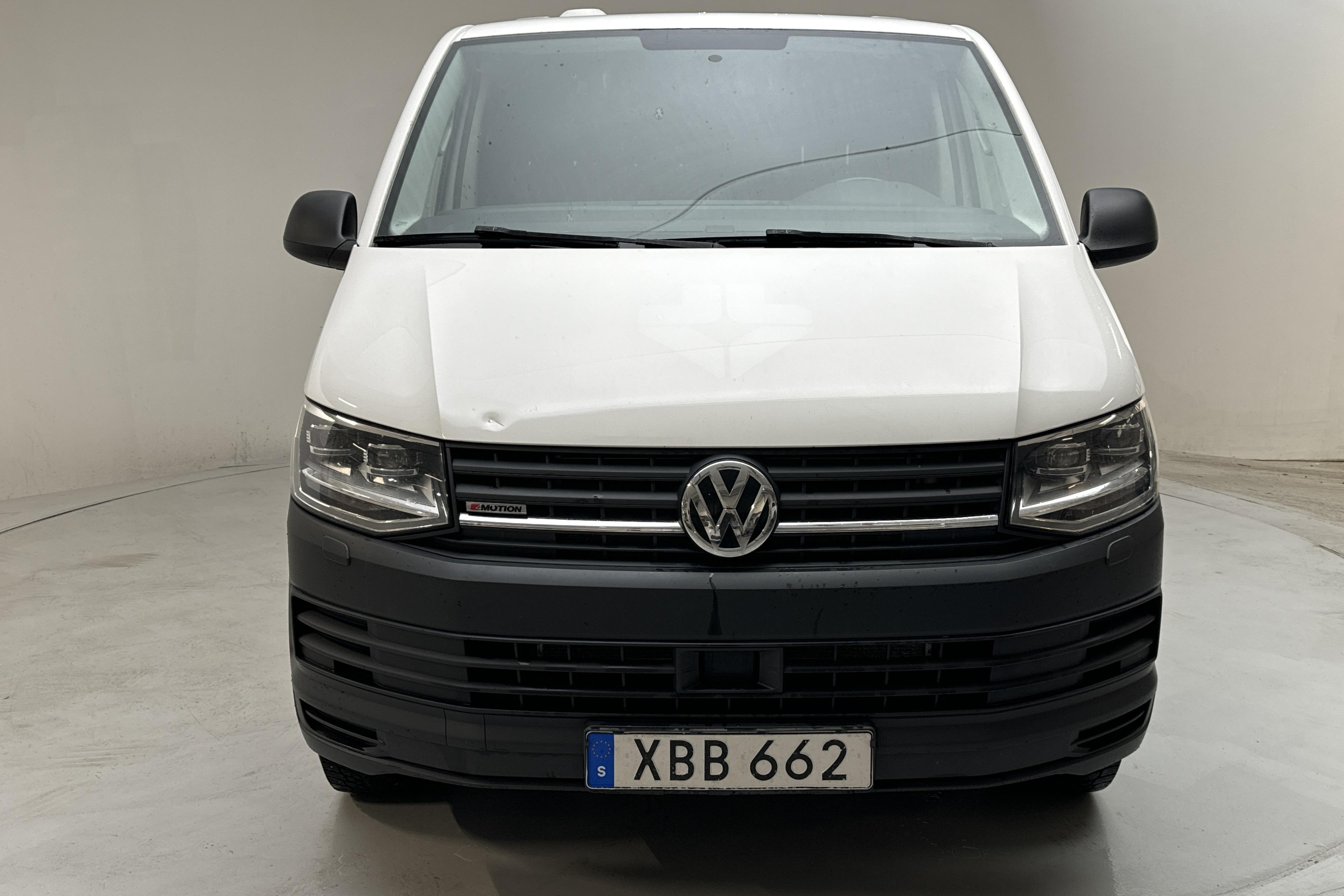 VW Transporter T6 2.0 TDI BMT Skåp 4MOTION (150hk) - 225 630 km - Automaatne - valge - 2019