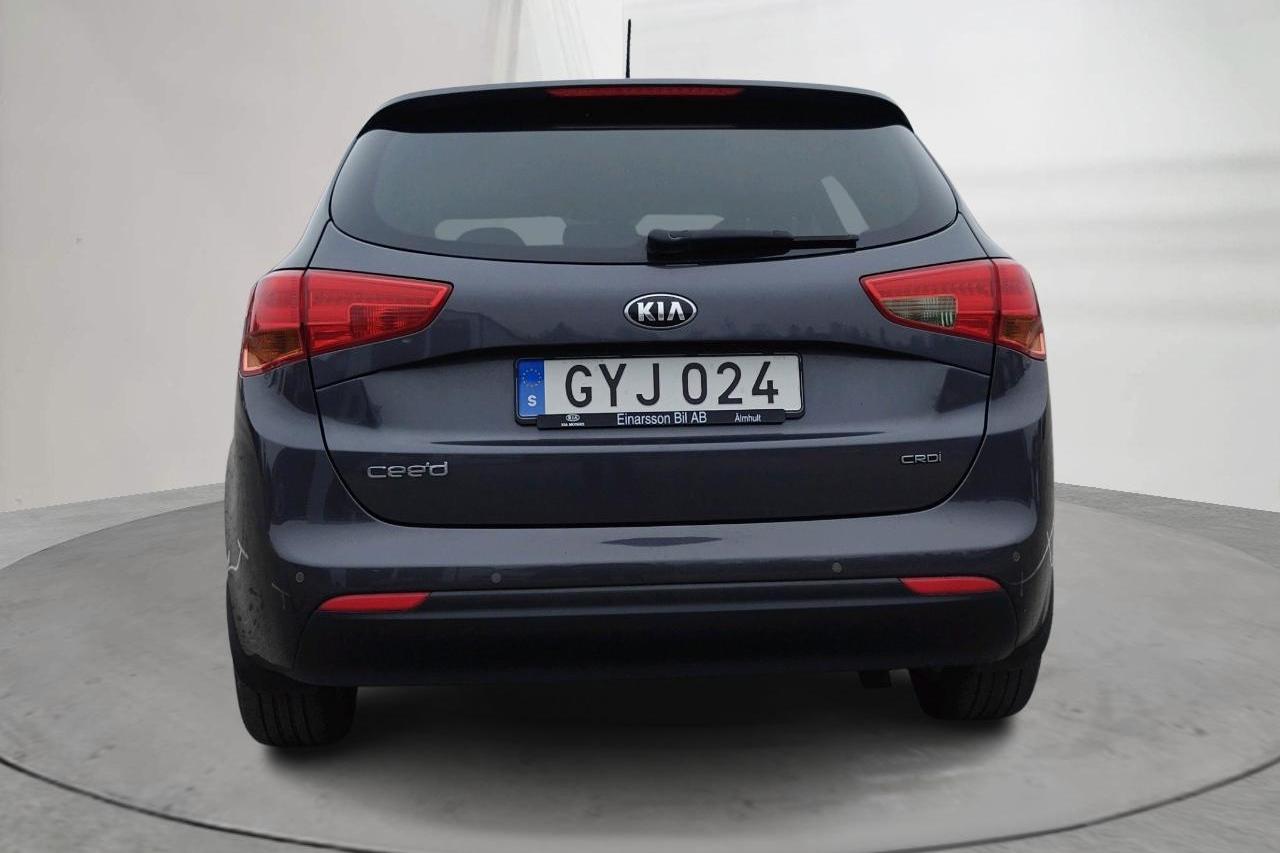 KIA Cee'd 1.6 CRDi SW (128hk) - 15 272 mil - Manuell - grå - 2015