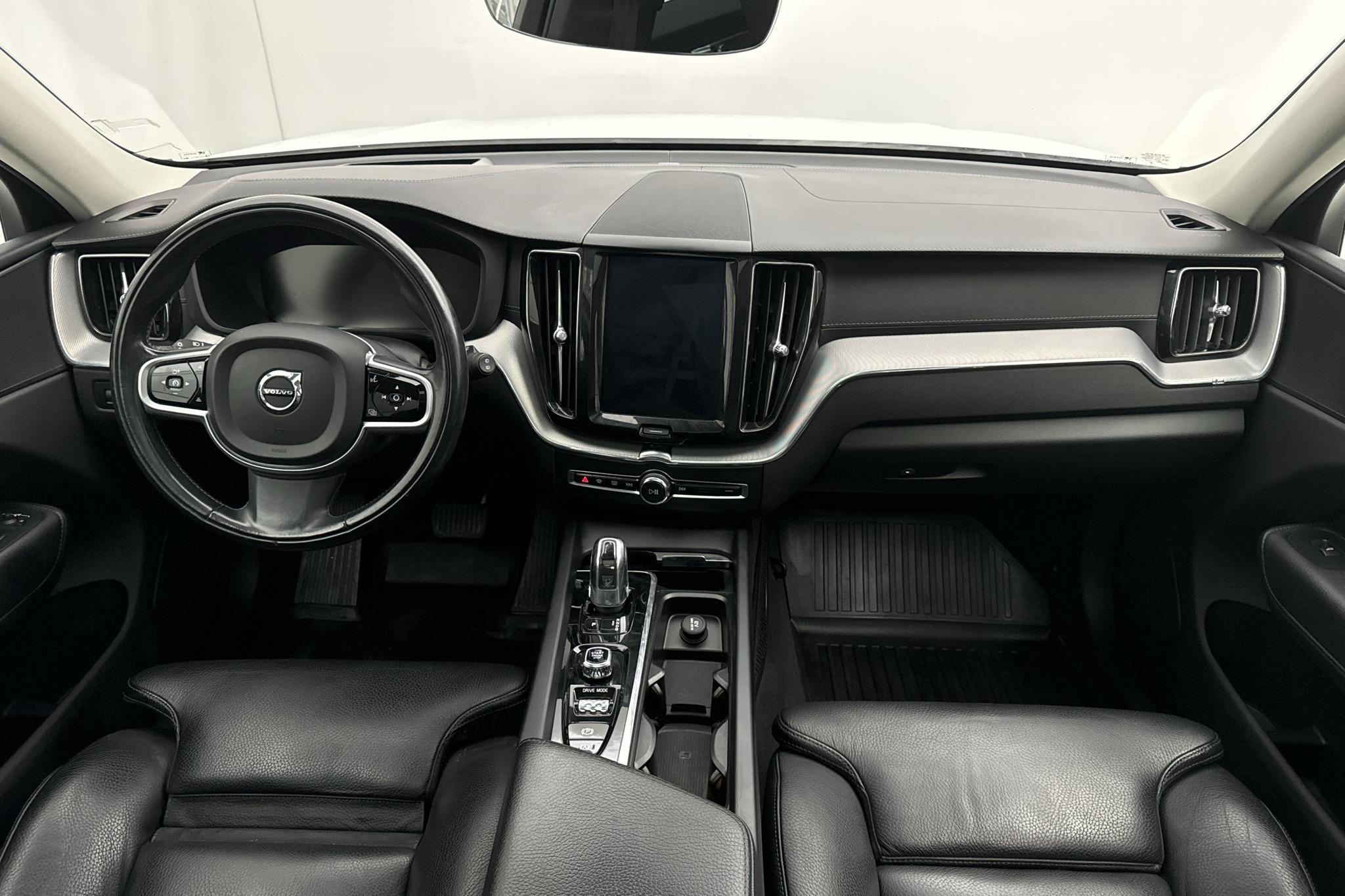 Volvo XC60 T8 AWD Recharge (390hk) - 140 390 km - Automaatne - valge - 2019