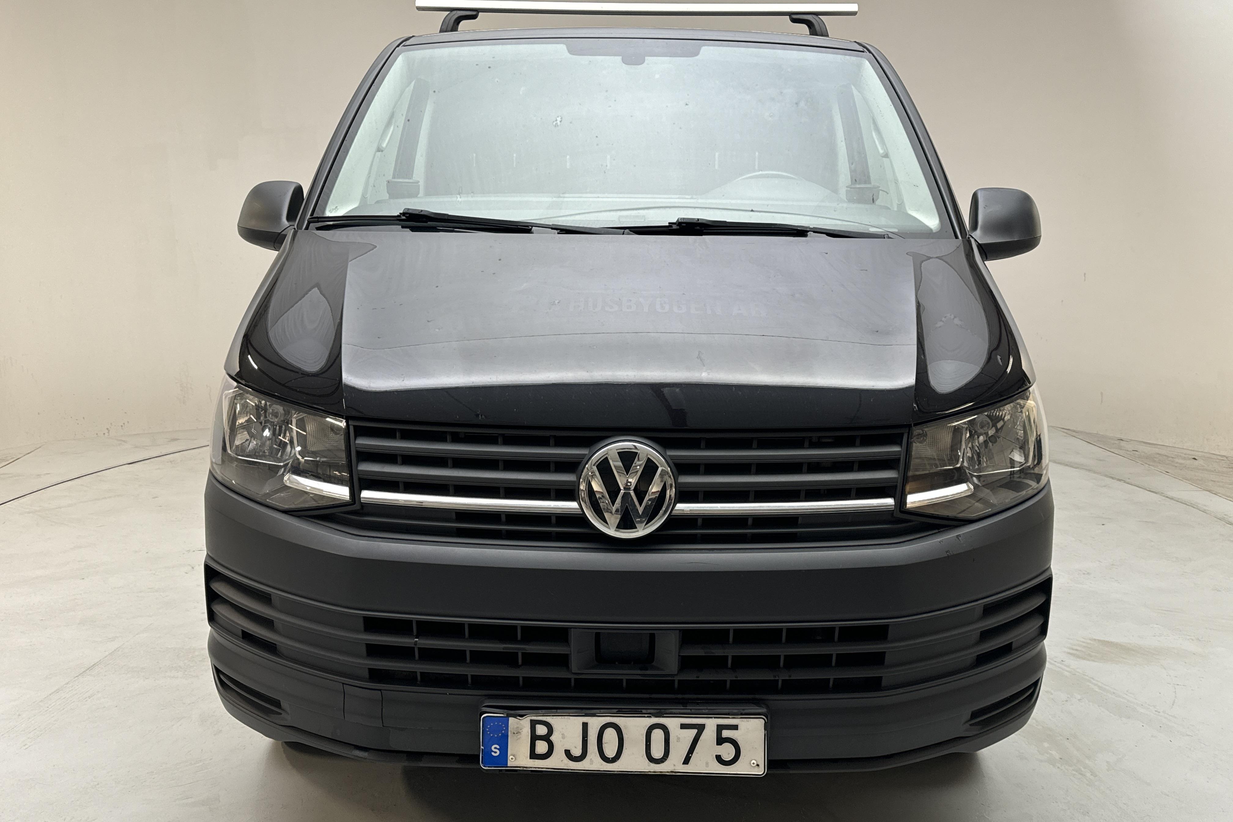 VW Transporter T6 2.0 TDI BMT Skåp (102hk) - 129 000 km - Manualna - czarny - 2018