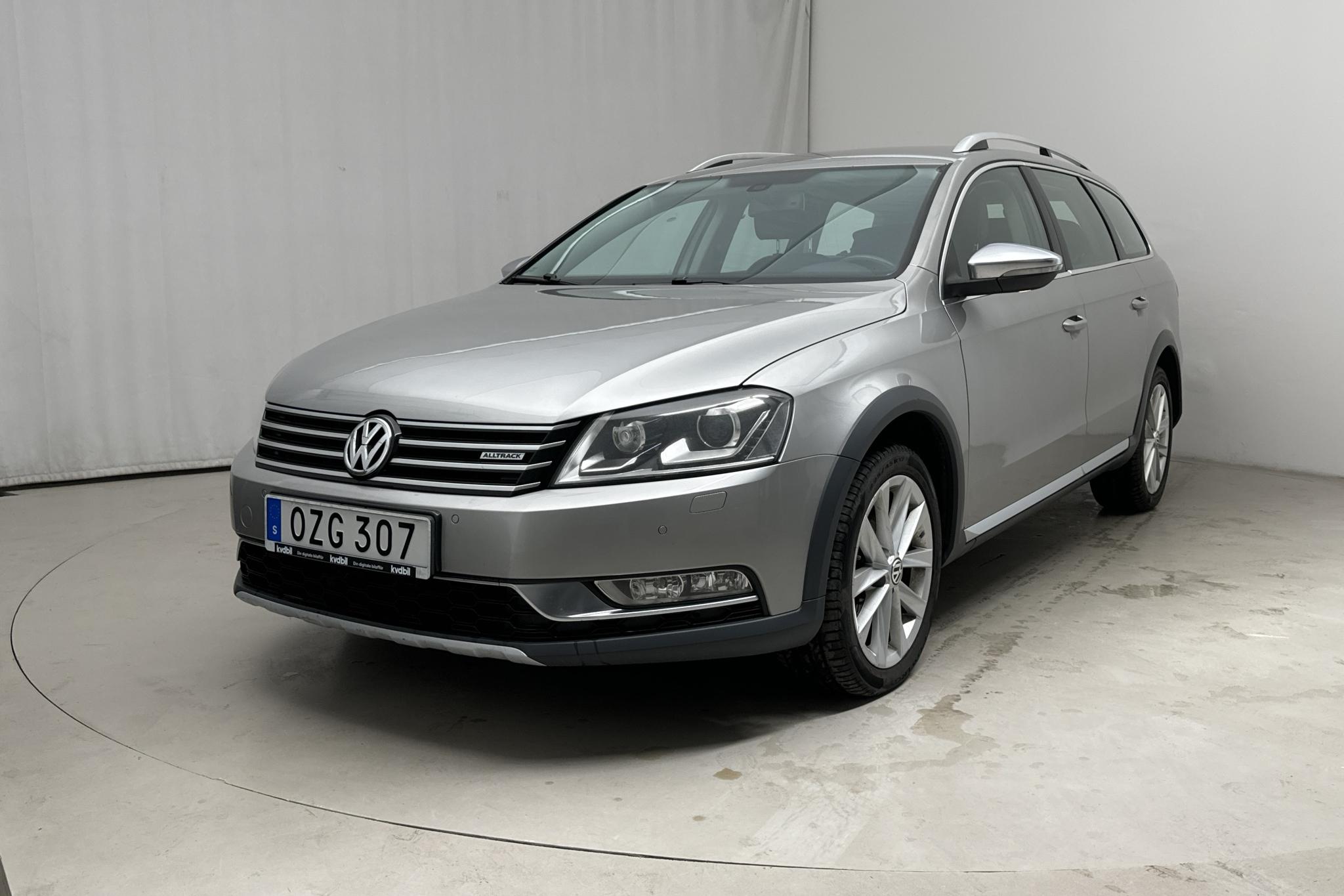 VW Passat Alltrack 2.0 TDI BlueMotion Technology 4Motion (170hk) - 193 820 km - Automatyczna - srebro - 2013