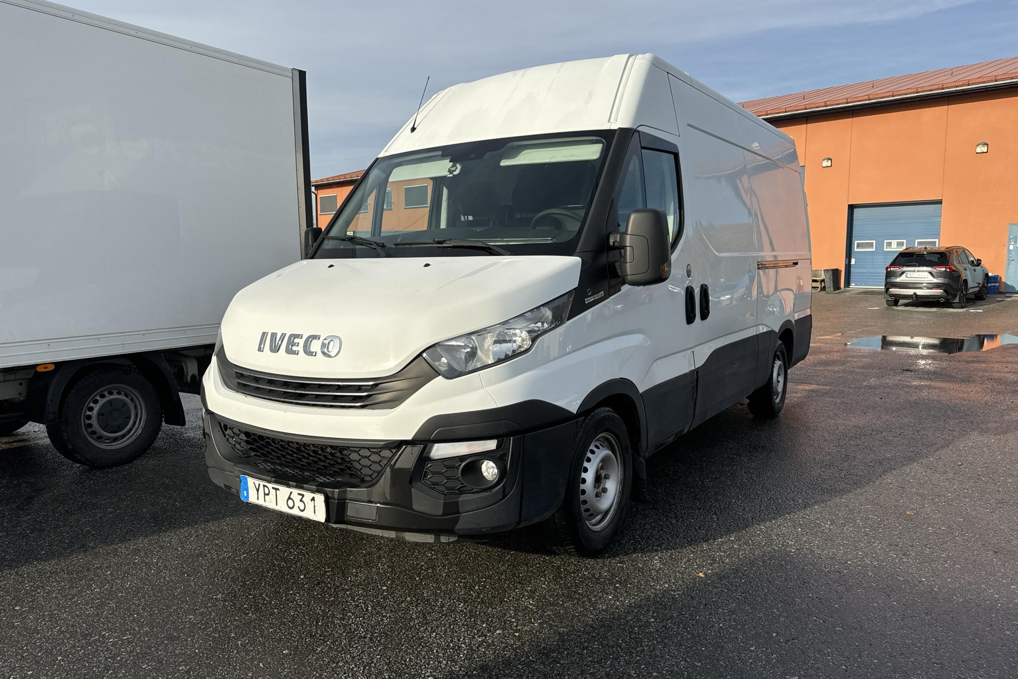 Iveco Daily 35 2.3 (136hk) - 113 770 km - Automatyczna - biały - 2018