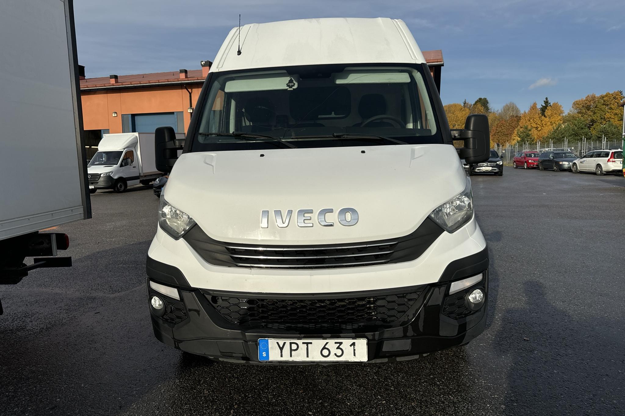 Iveco Daily 35 2.3 (136hk) - 113 770 km - Automatyczna - biały - 2018