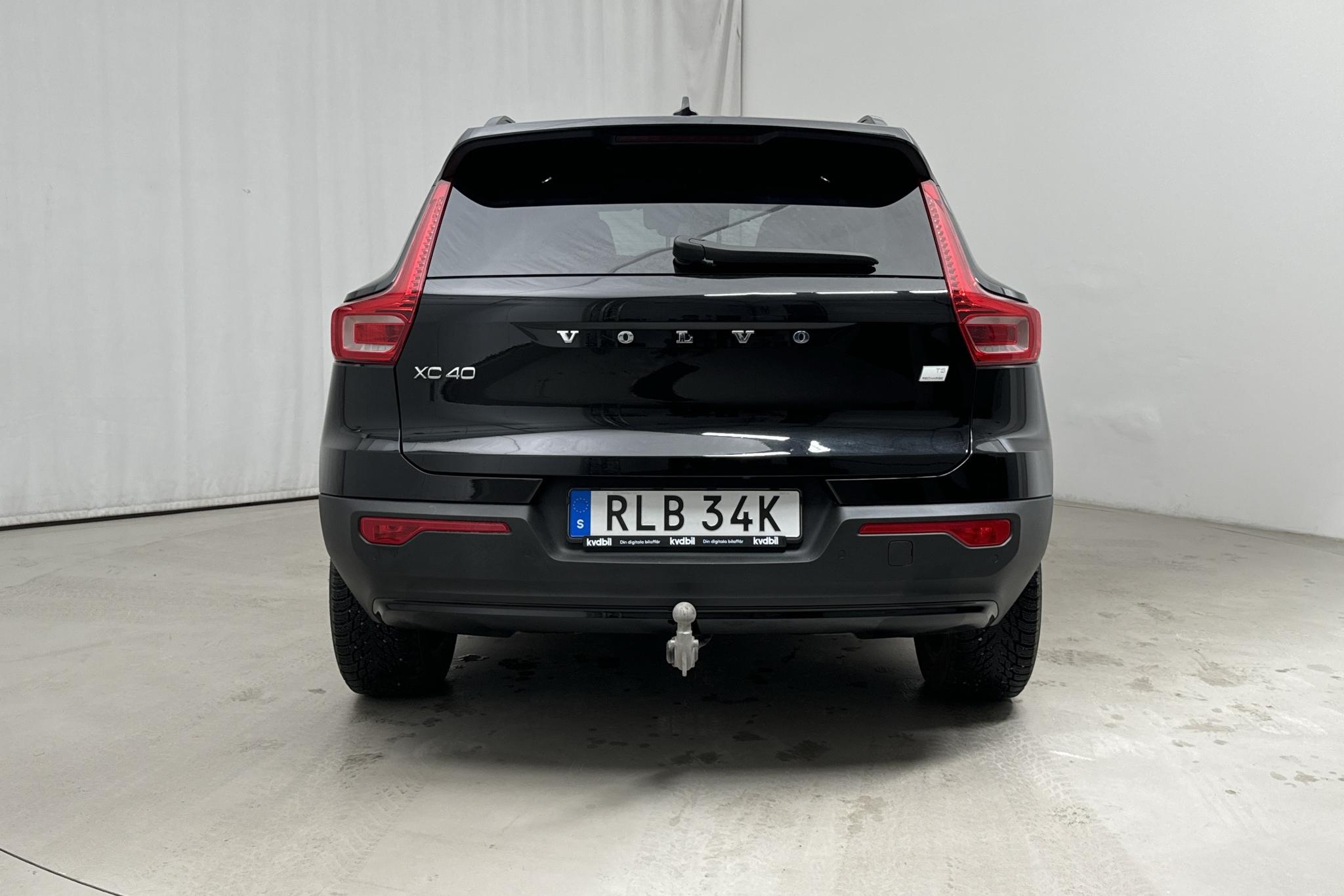 Volvo XC40 T5 2WD Twin Engine (262hk) - 2 773 mil - Automat - svart - 2021