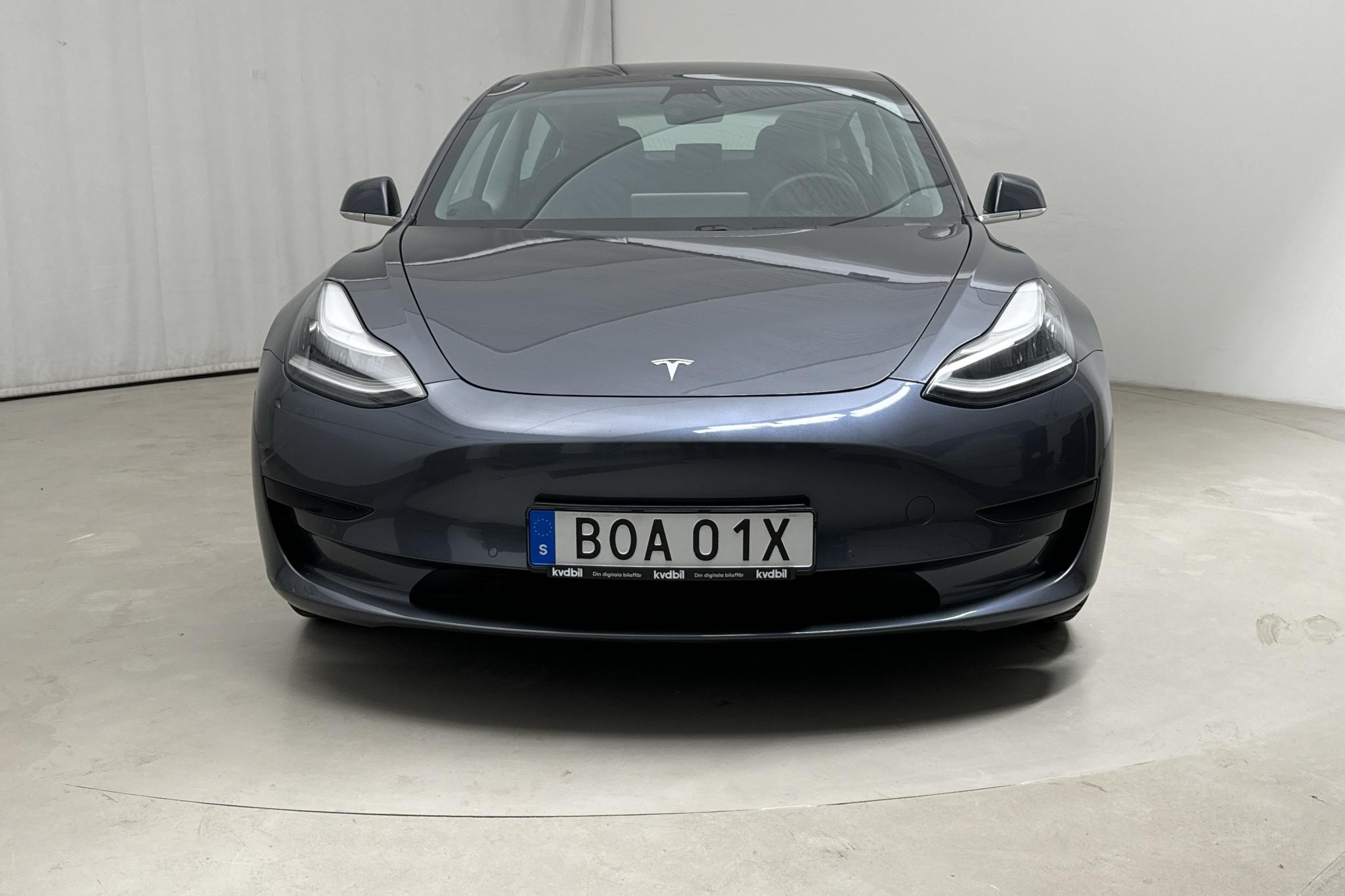 Tesla Model 3 Standard Range RWD - 60 180 km - Automatyczna - szary - 2020