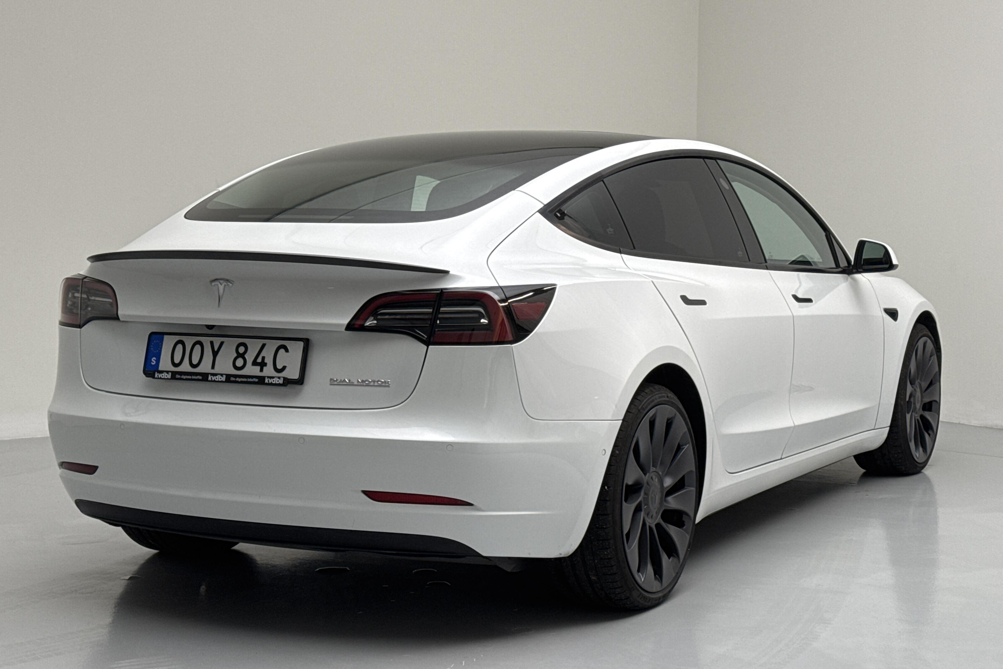 Tesla Model 3 Performance AWD - 98 570 km - Automaattinen - valkoinen - 2021