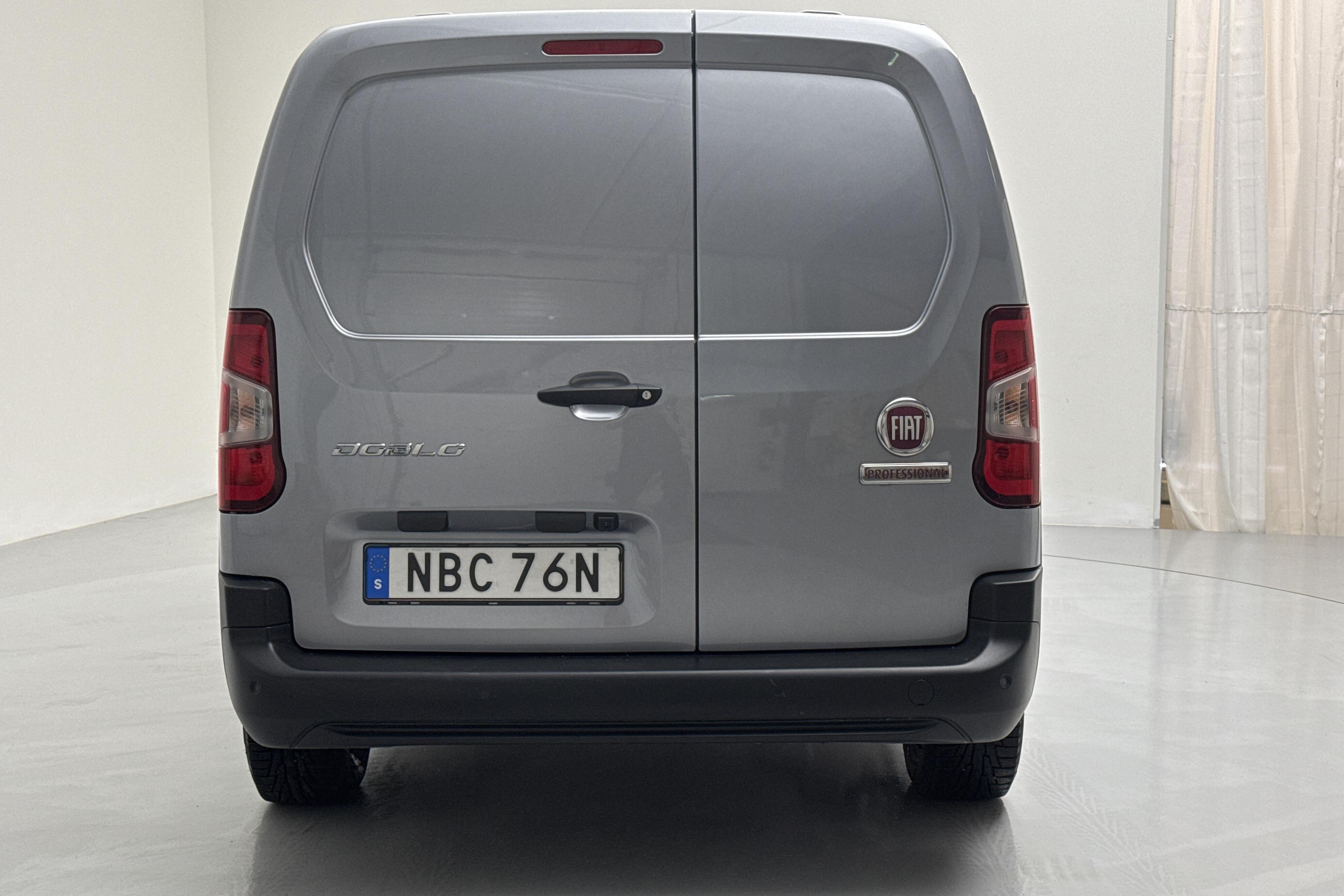 Fiat E-Doblo 50 kWh (136hk) - 12 200 km - Automaattinen - harmaa - 2023