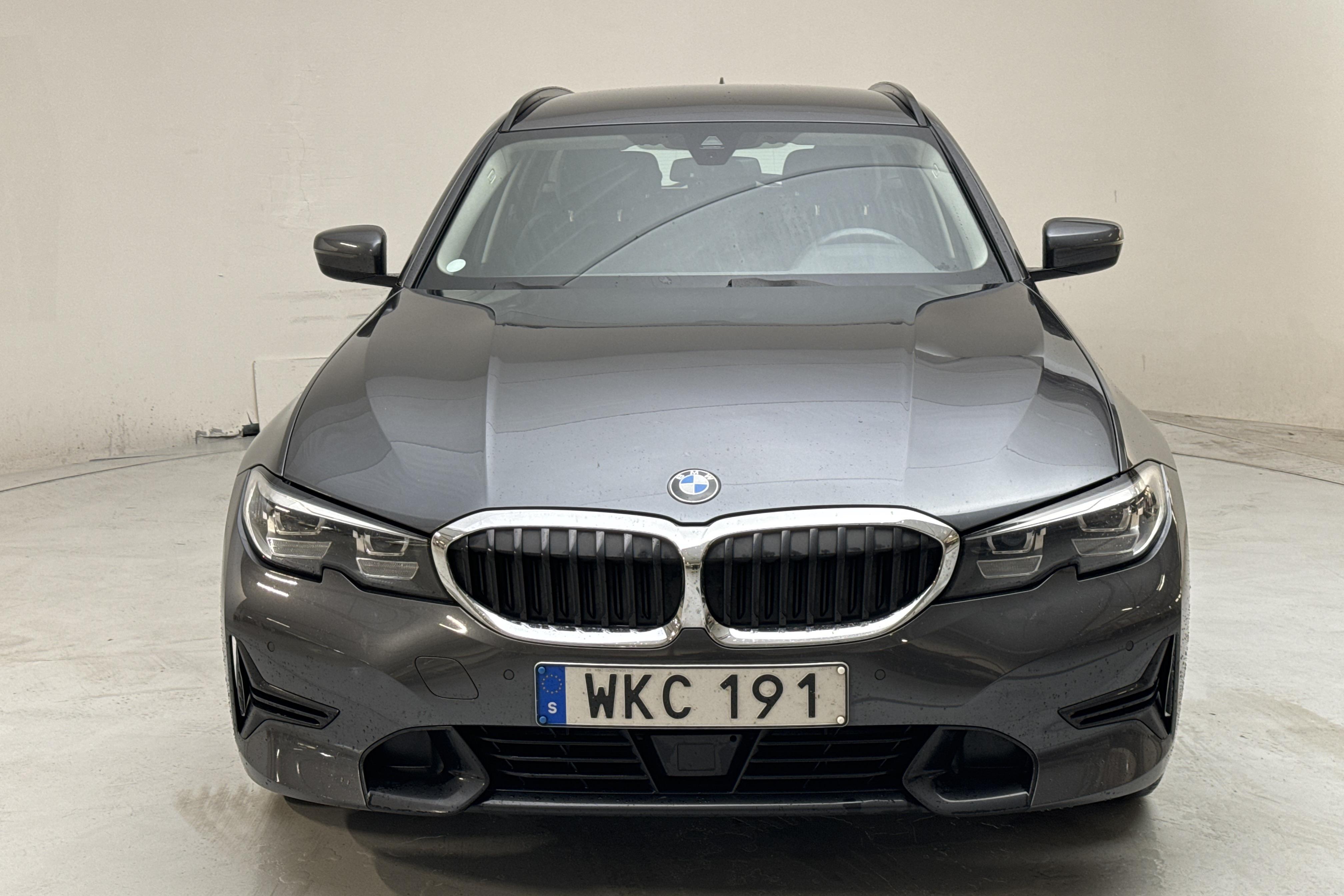 BMW 320d Touring, G21 - 105 440 km - Automaatne - hall - 2022