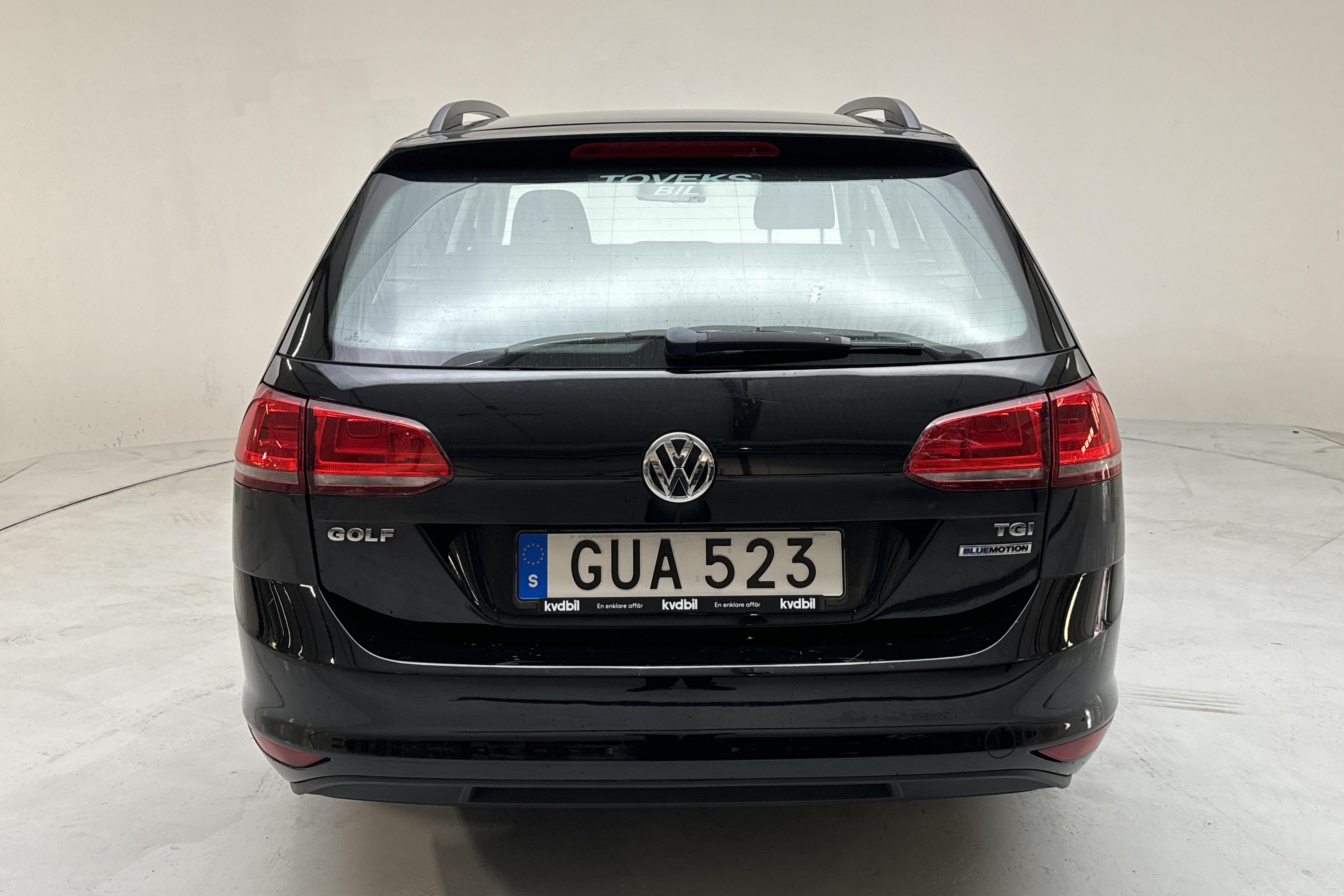 VW Golf VII 1.4 TGI BlueMotion Sportscombi (110hk) - 72 190 km - Manualna - czarny - 2016