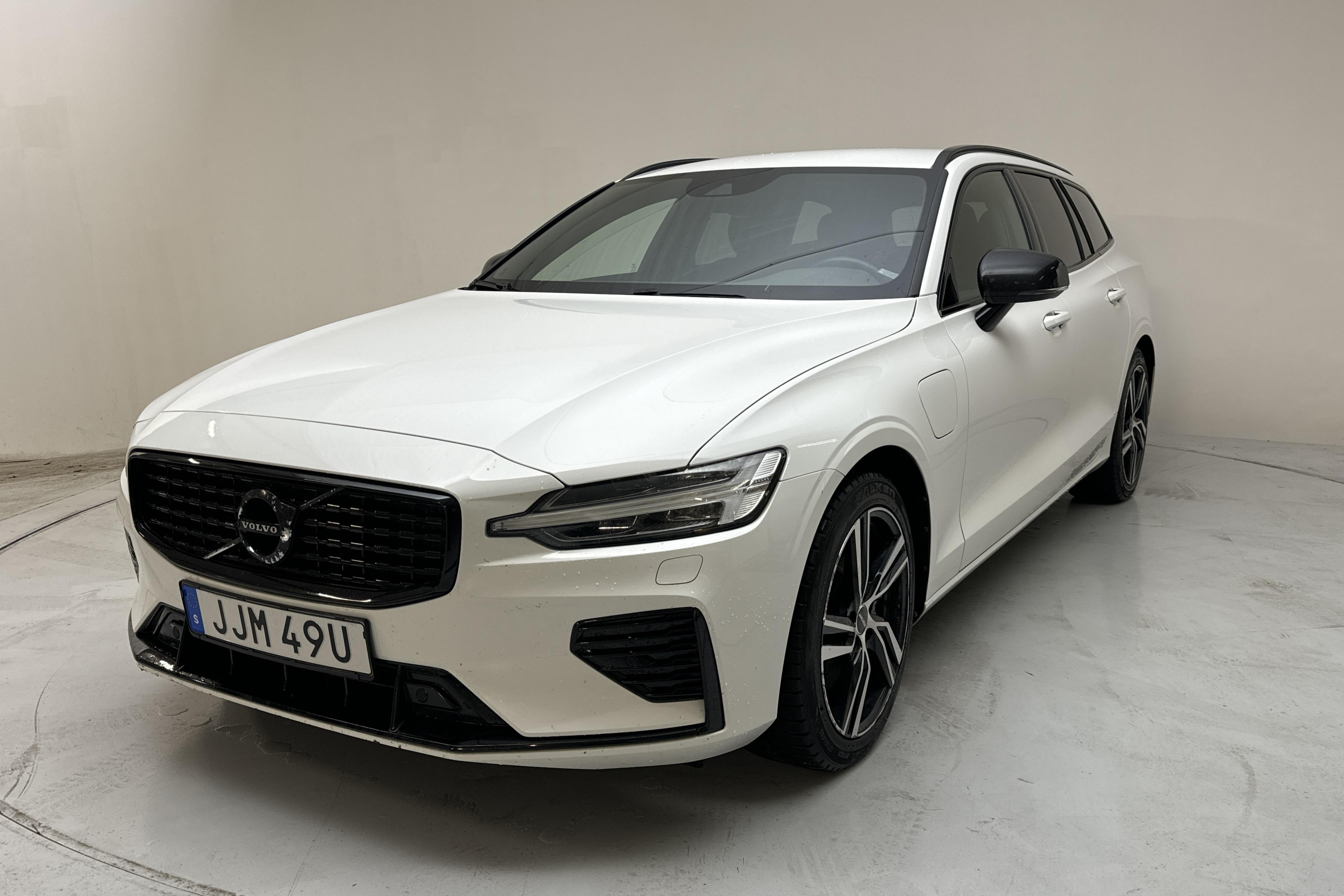 Volvo V60 T6 AWD Twin Engine (340hk) - 106 960 km - Automatyczna - biały - 2022