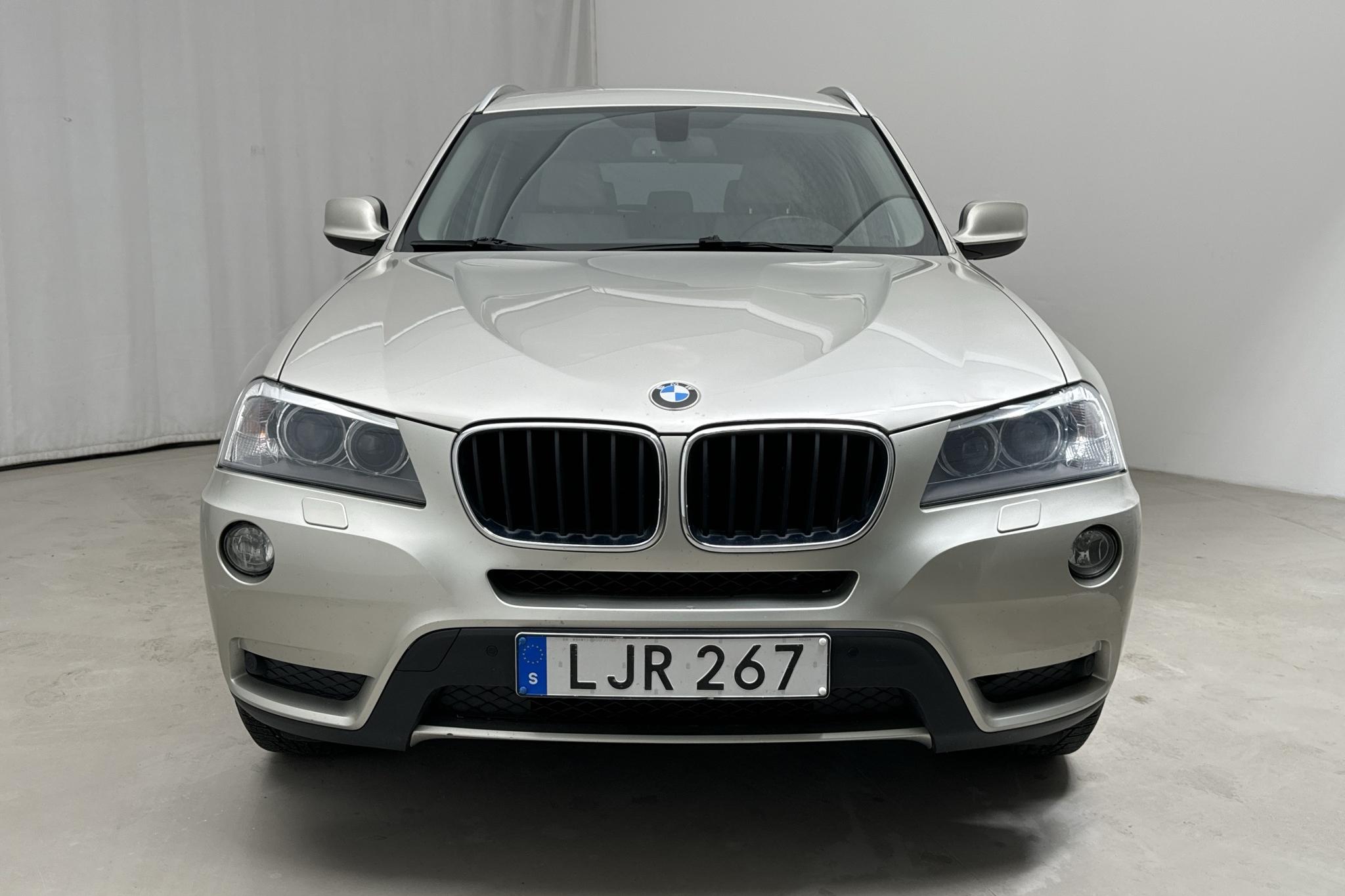 BMW X3 xDrive20d, F25 (184hk) - 130 330 km - Automatic - Light Grey - 2014