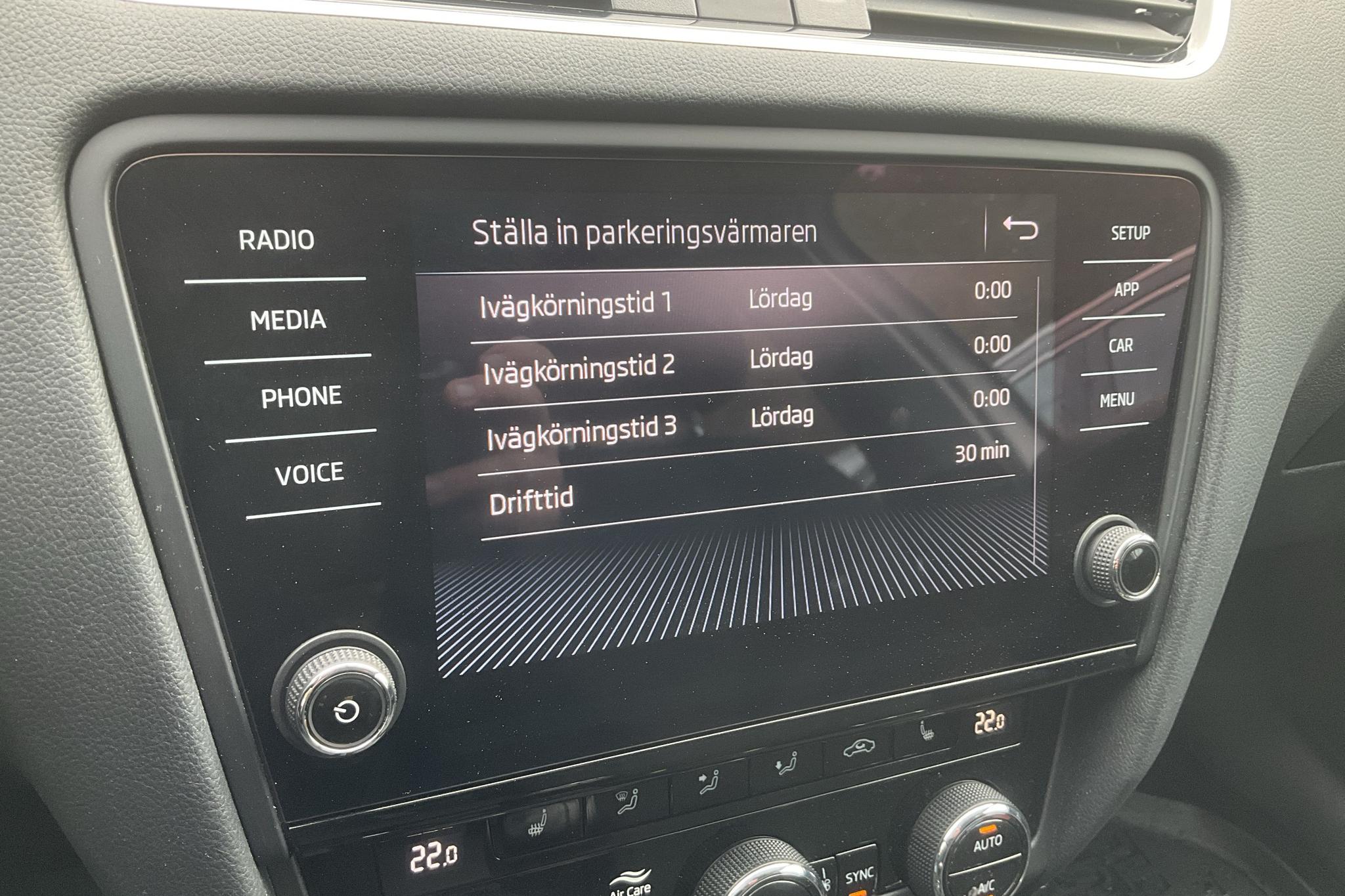 Skoda Octavia III 1.5 TSI Combi (150hk) - 103 900 km - Manuaalinen - valkoinen - 2019