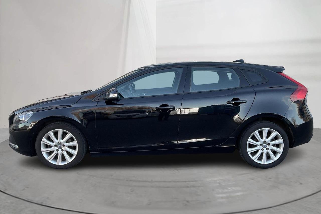 Volvo V40 T2 (120hk) - 144 360 km - Manual - black - 2015