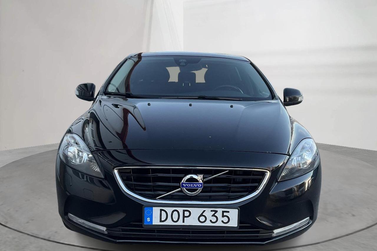 Volvo V40 T2 (120hk) - 144 360 km - Käsitsi - must - 2015