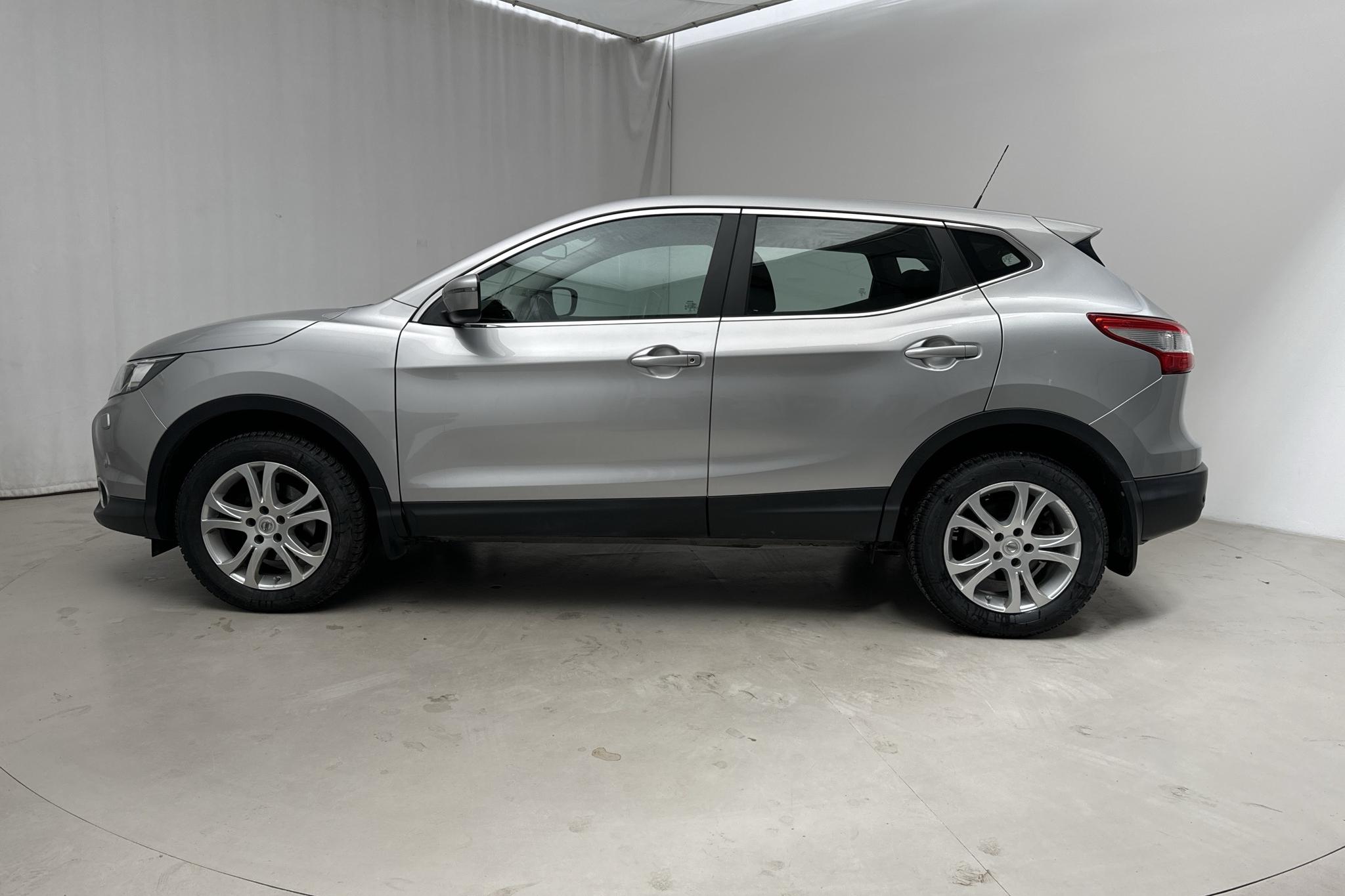 Nissan Qashqai 1.2 (115hk) - 7 329 mil - Automat - silver - 2017