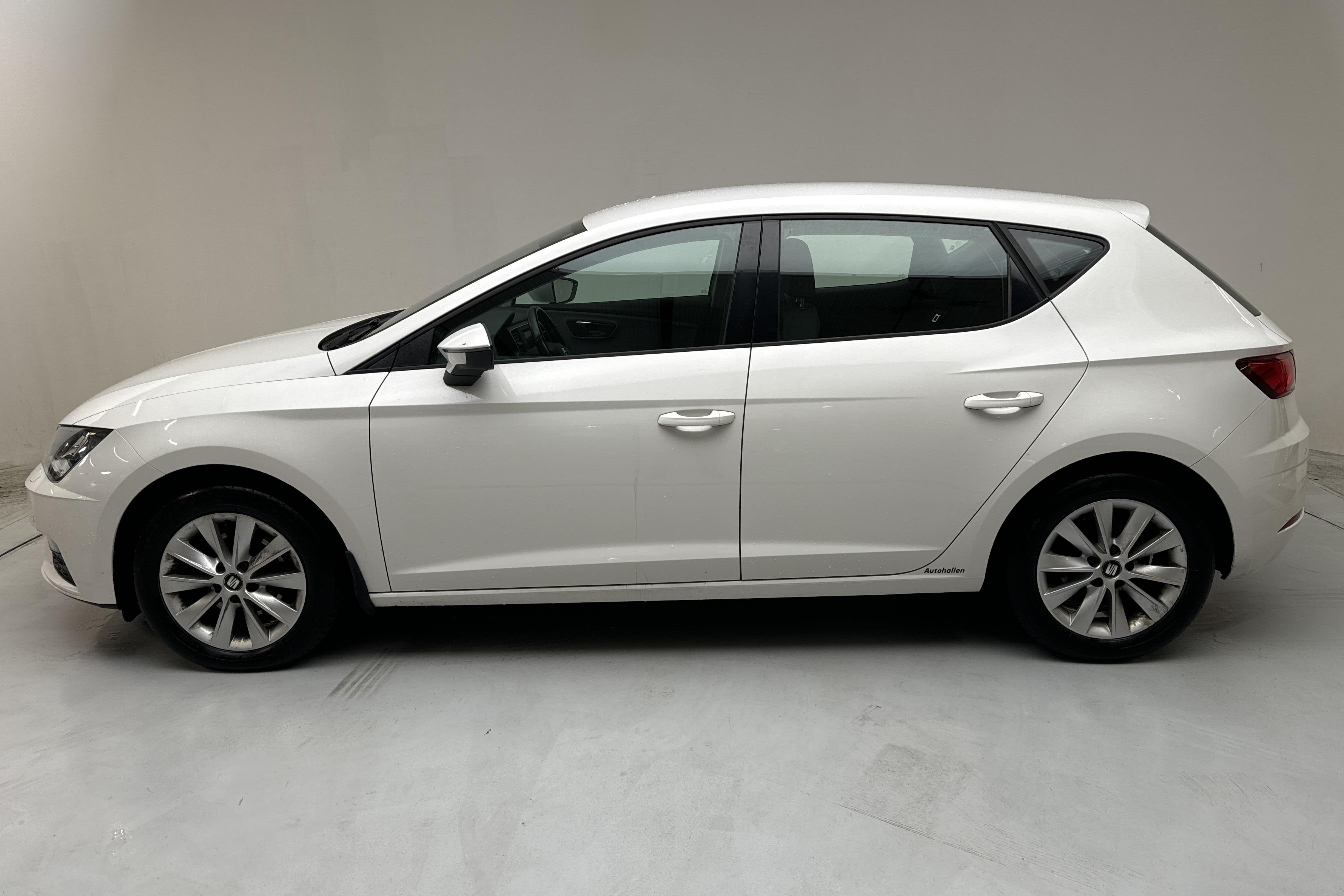 Seat Leon 1.5 TGI 5dr (130hk) - 100 520 km - Automatic - white - 2019