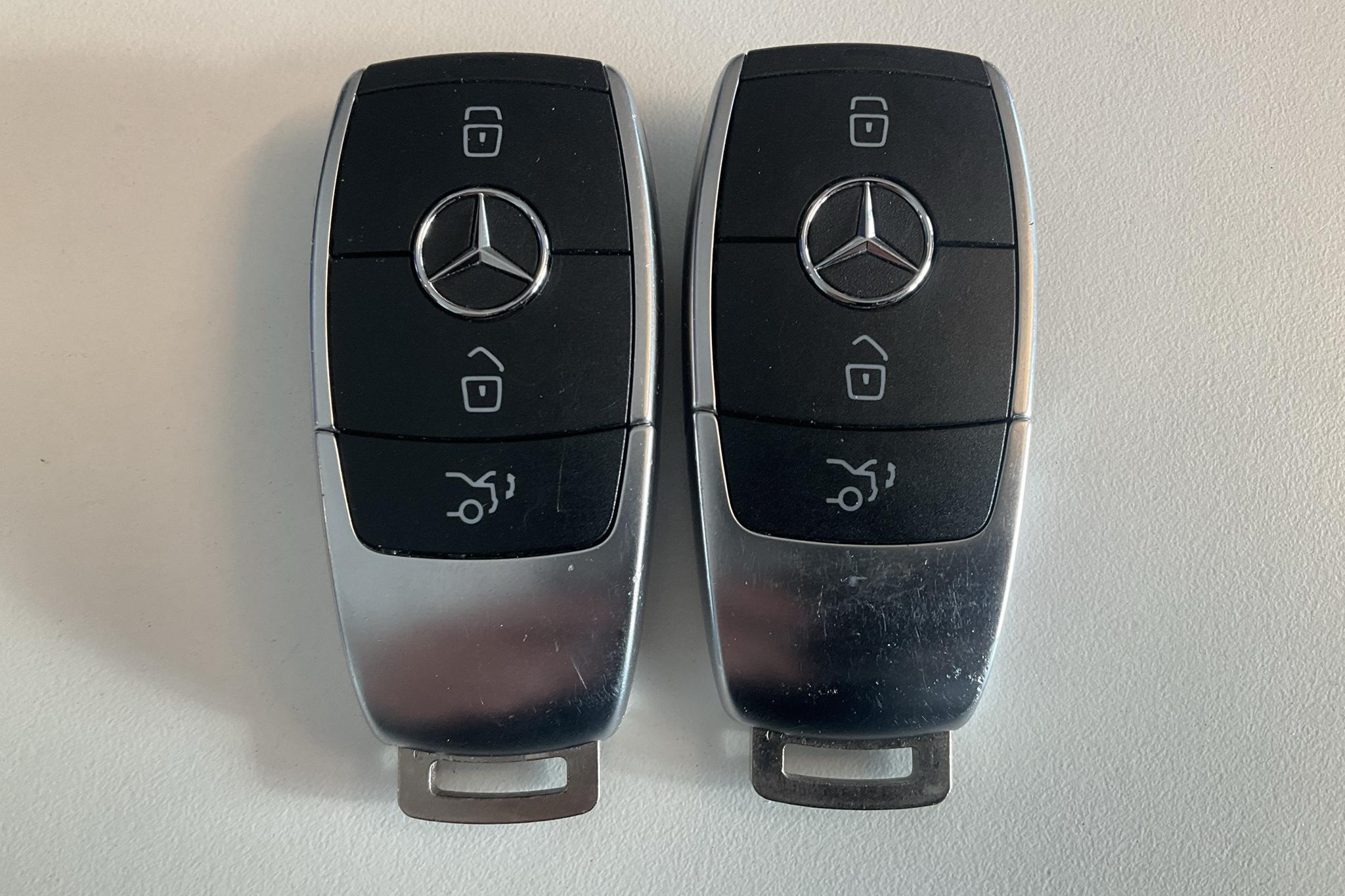 Mercedes GLC 300 de 4MATIC X253 (316hk) - 94 800 km - Automatyczna - czarny - 2021