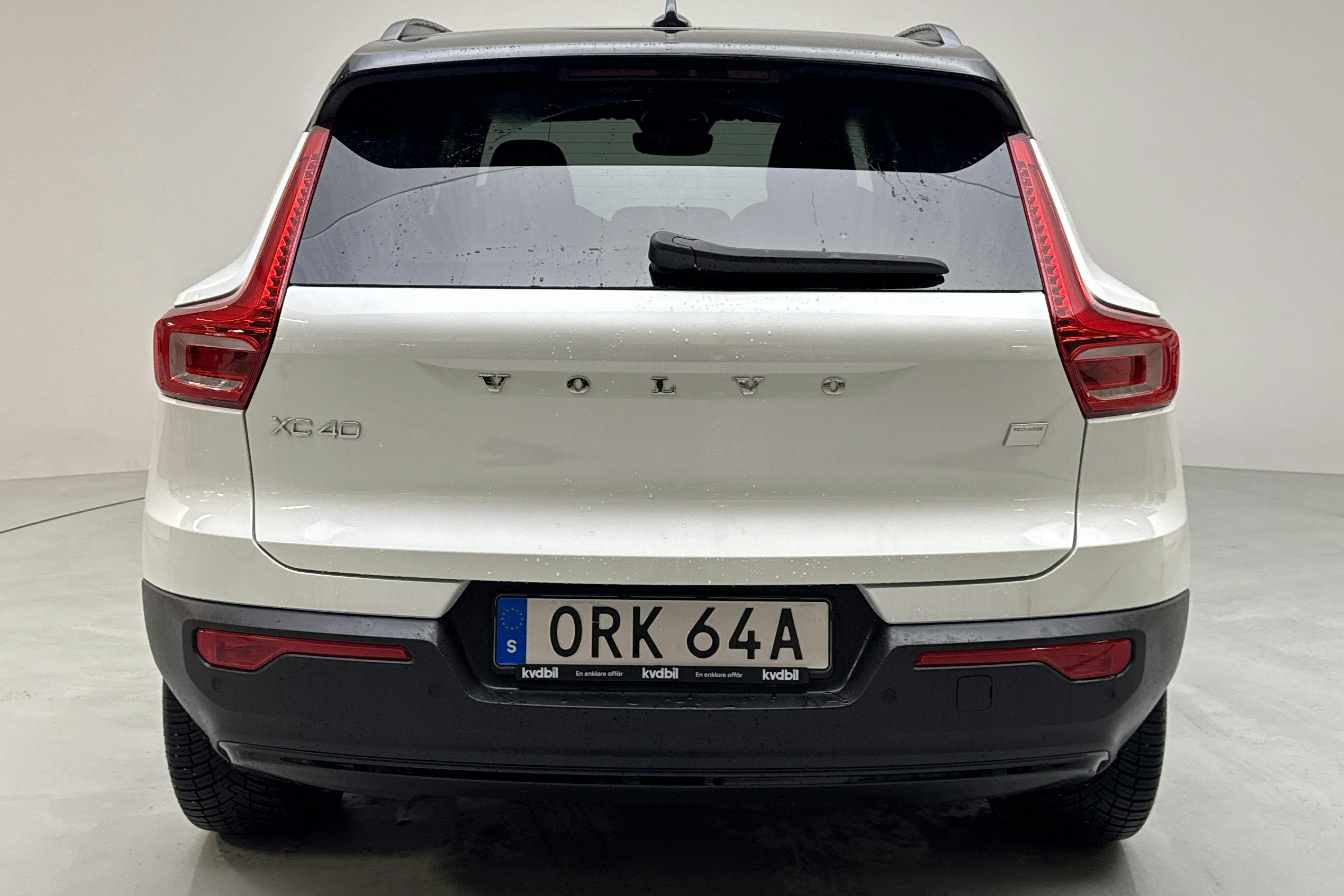 Volvo XC40 P6 Recharge (231hk) - 99 190 km - Automatic - white - 2022