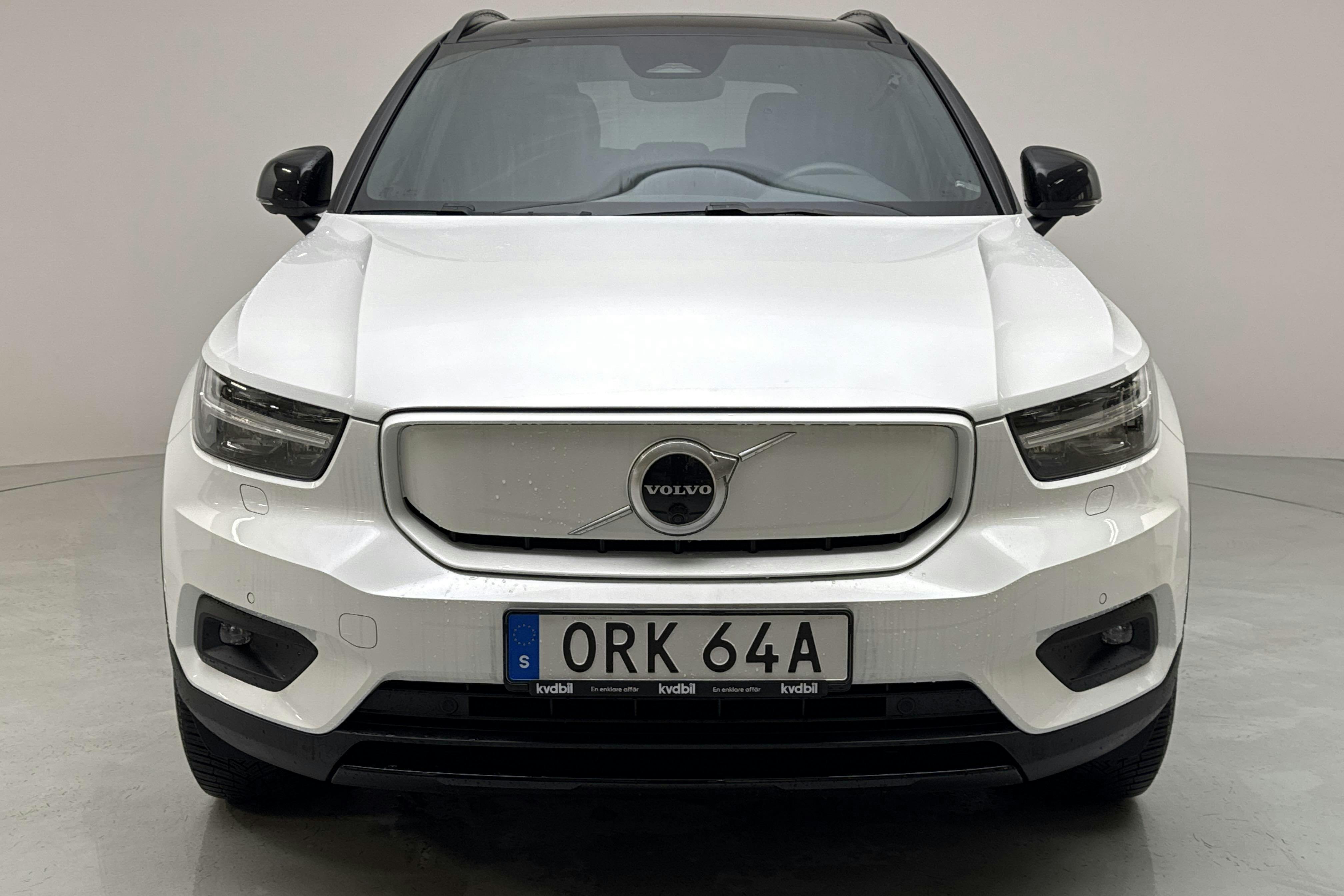Volvo XC40 P6 Recharge (231hk) - 99 190 km - Automatic - white - 2022