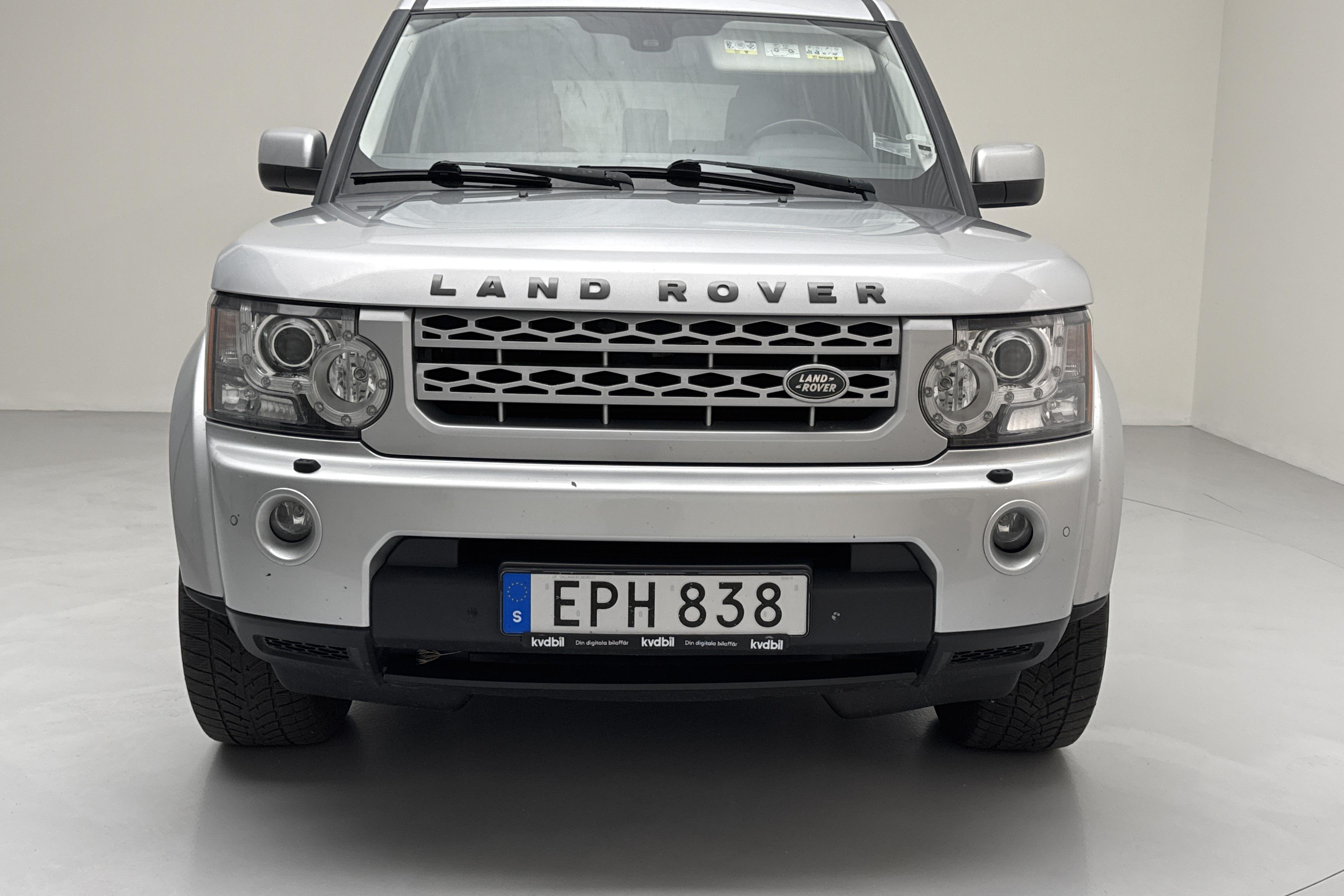 Land Rover Discovery 4 3.0 SDV6 (256hk) - 268 270 km - Automaattinen - harmaa - 2012