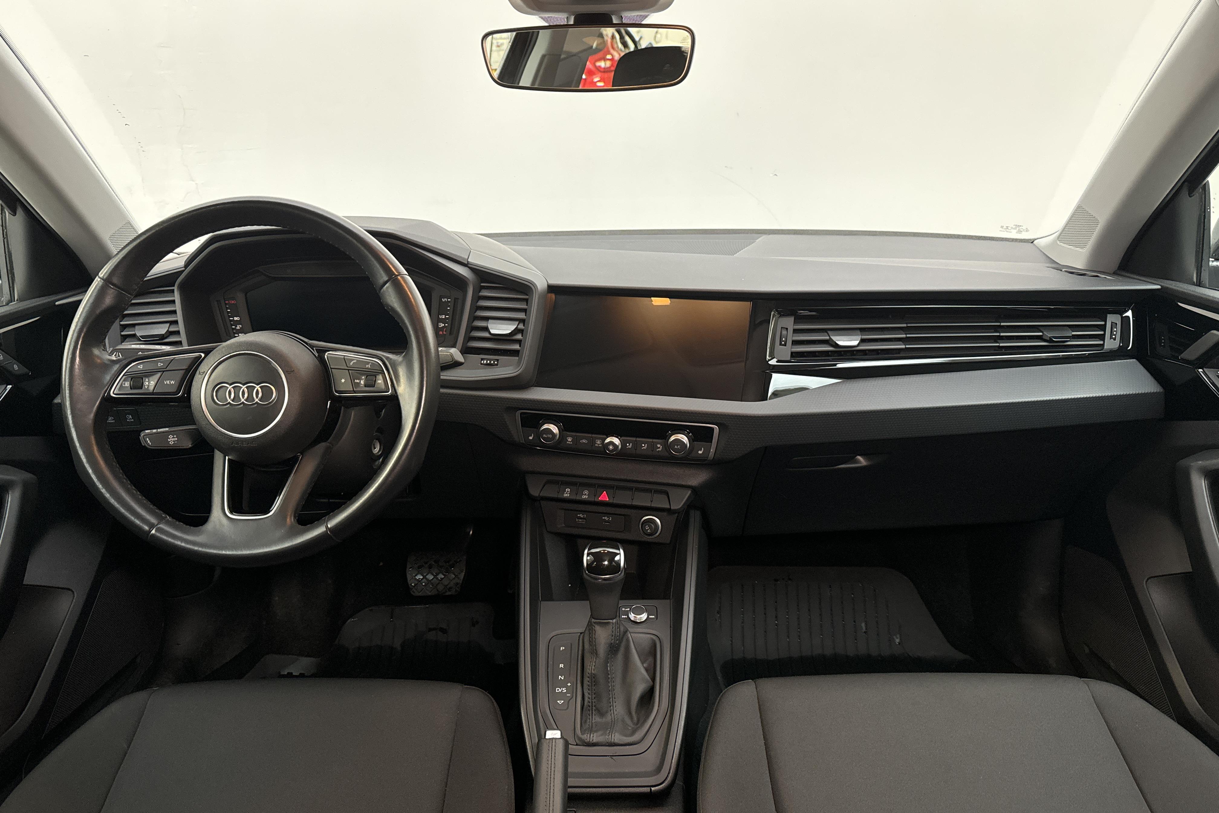 Audi A1 Sportback 30 TFSI (116hk) - 46 800 km - Automatyczna - szary - 2020