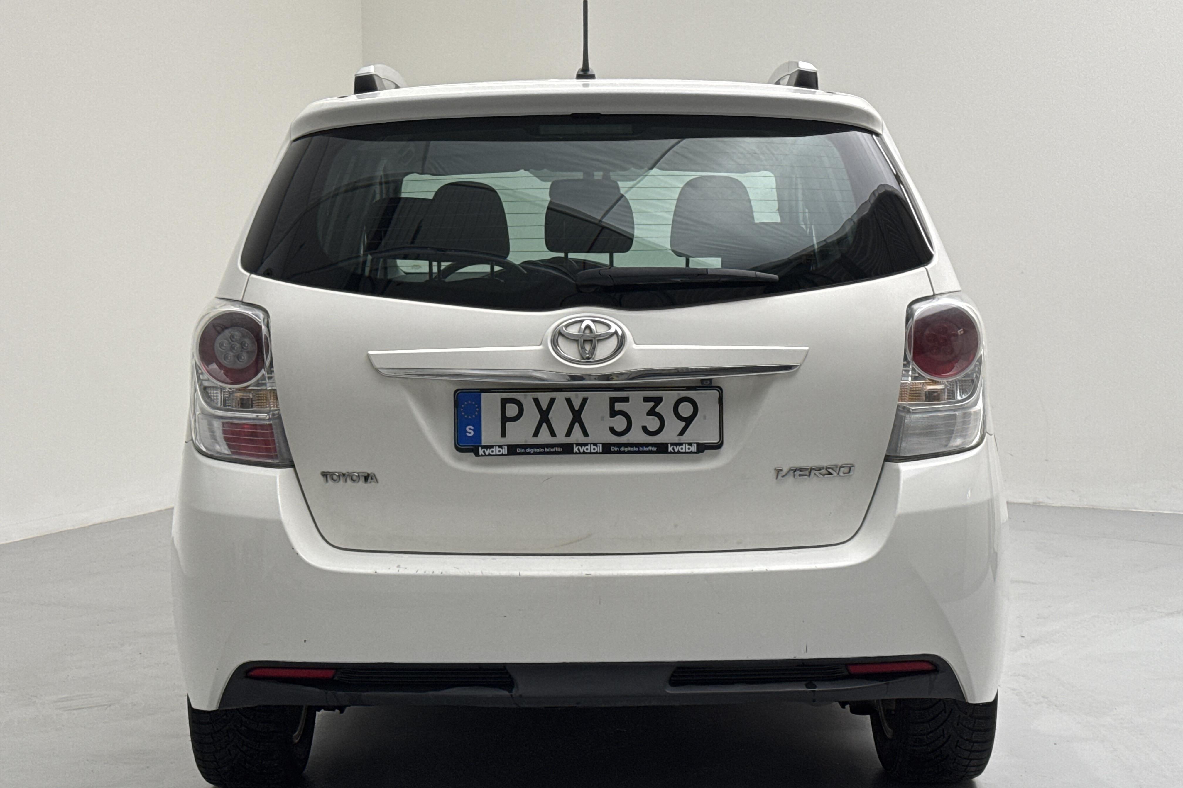 Toyota Verso VVT-i 1.8 (147hk) - 168 530 km - Manuaalinen - valkoinen - 2015