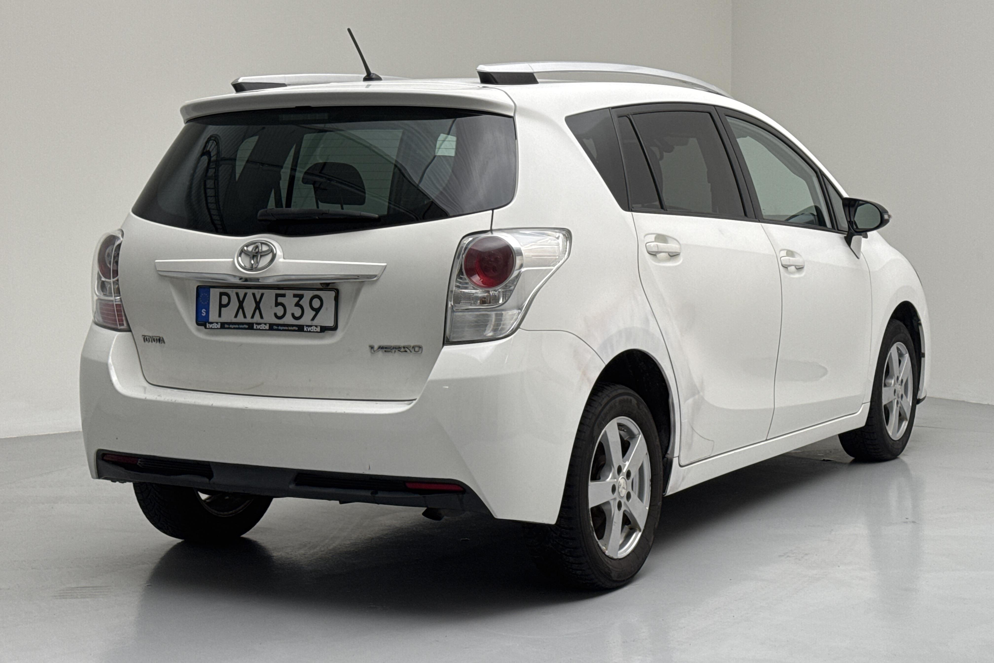 Toyota Verso VVT-i 1.8 (147hk) - 168 530 km - Manual - white - 2015