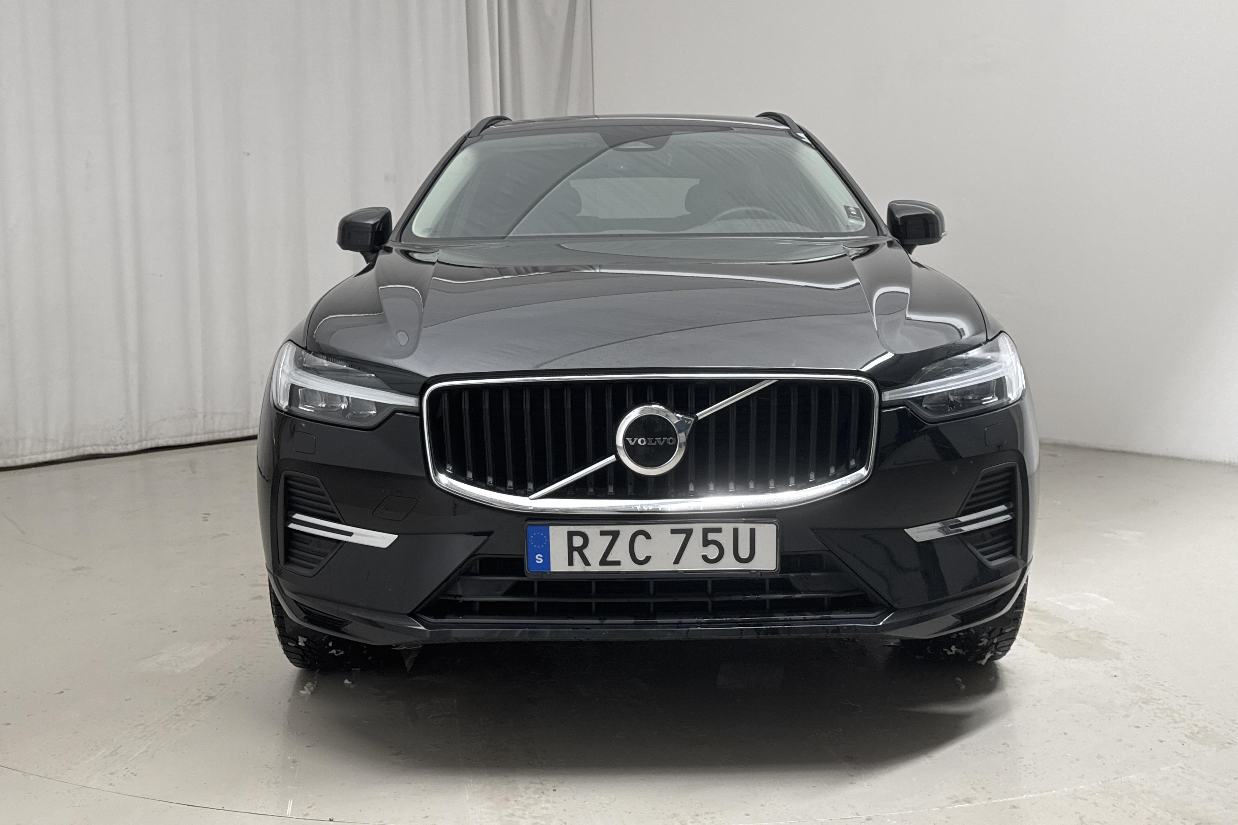 Volvo XC60 B4 2WD Mildhybrid, Diesel (197hk) - 65 820 km - Automatic - black - 2022