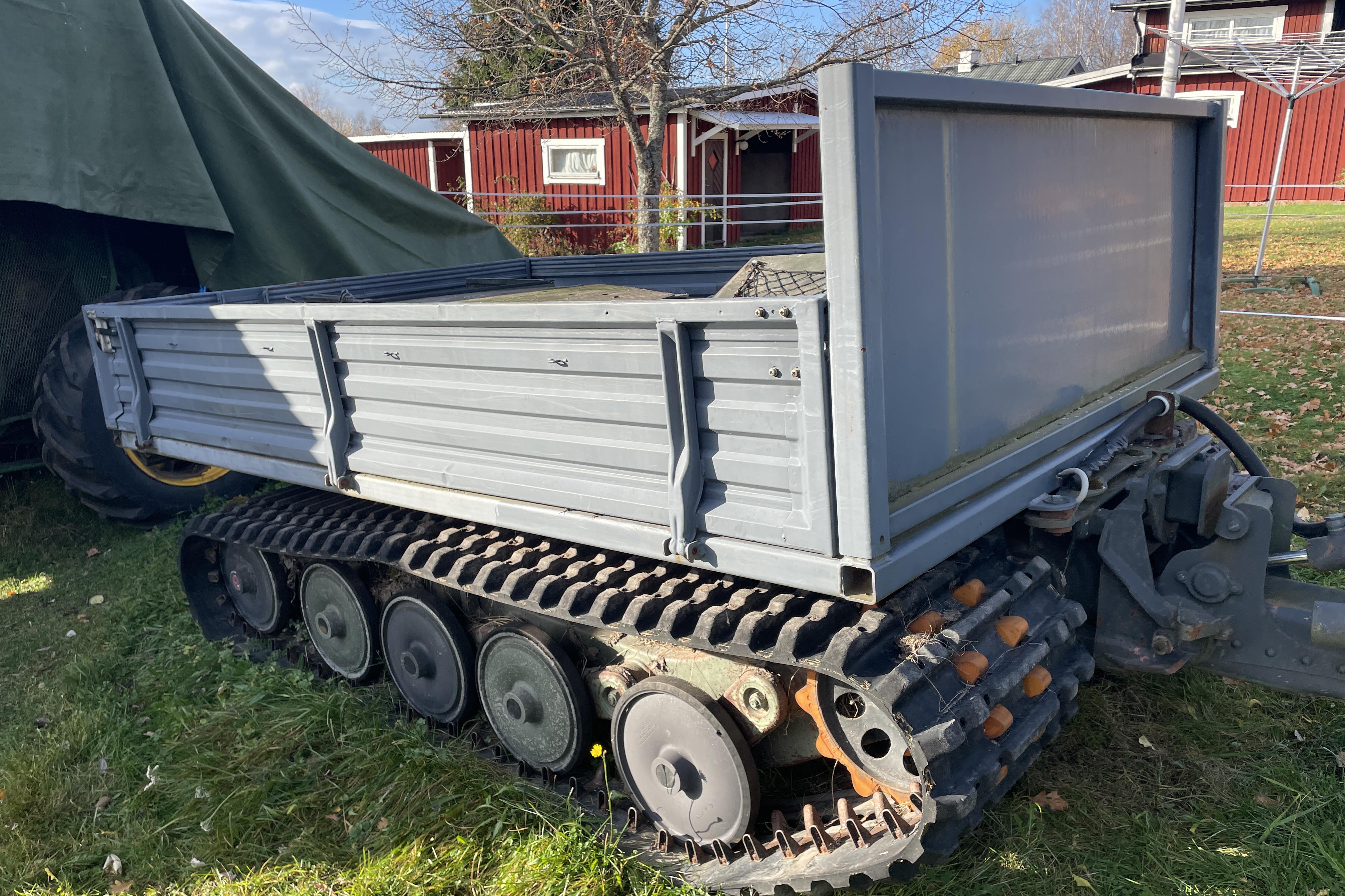 HÄGGLUNDS BV206 Bandvagn + halv terrängvagn - 0 km - Automaattinen - 1980