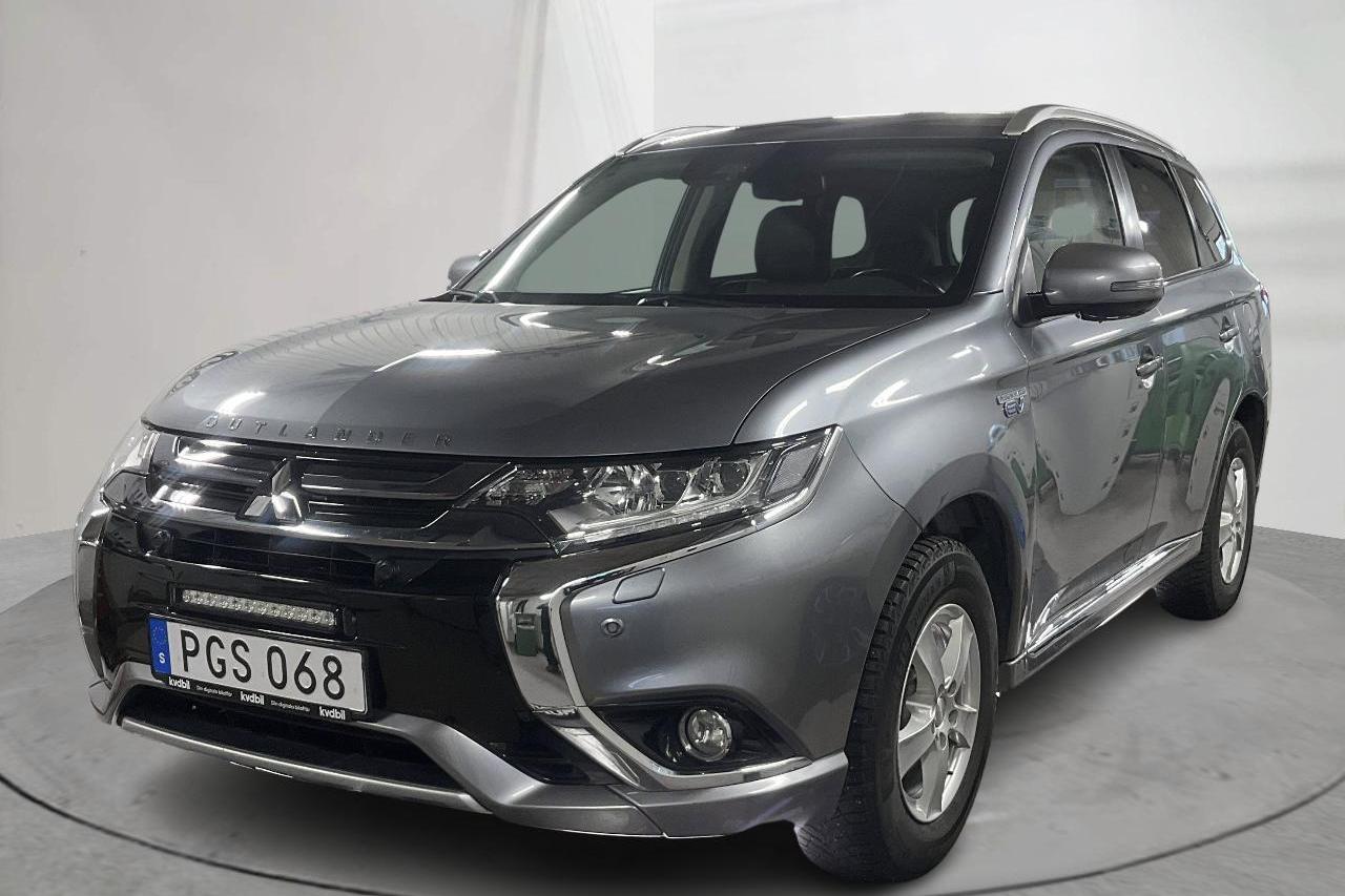 Mitsubishi Outlander 2.0 Plug-in Hybrid 4WD (121hk) - 126 480 km - Automatyczna - szary - 2017