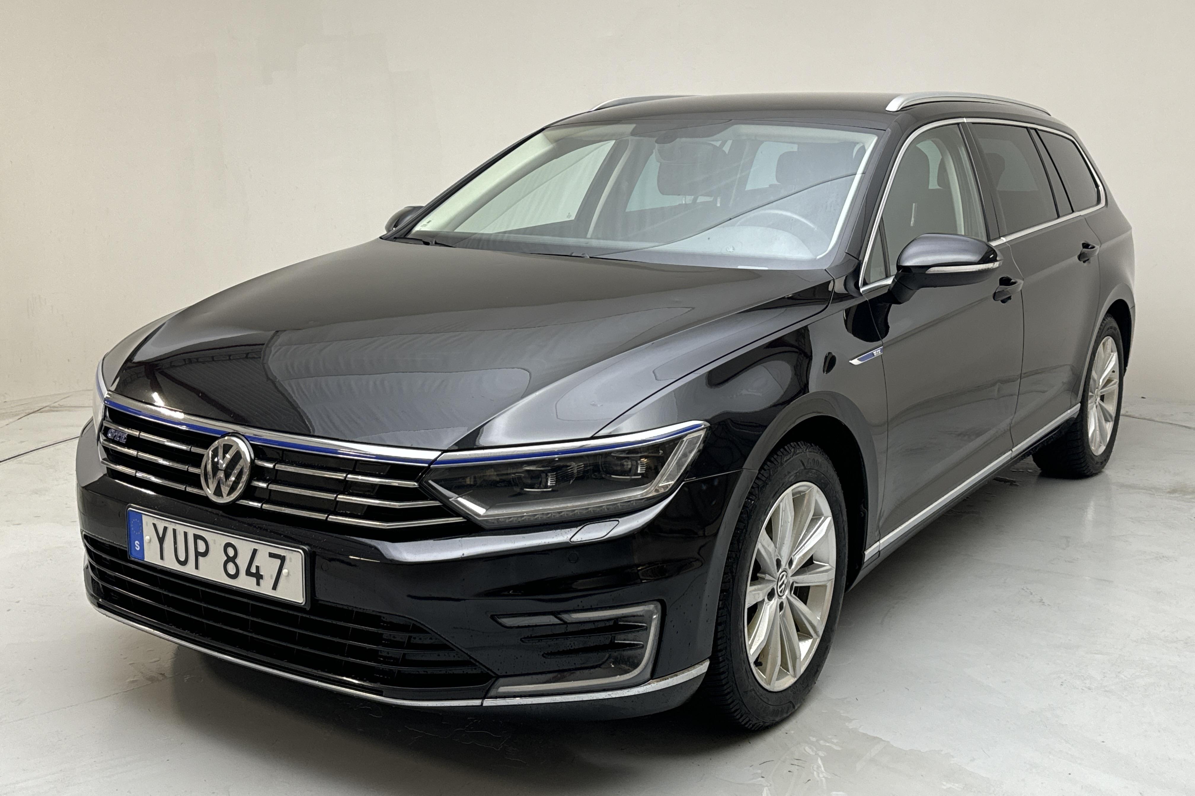 VW Passat 1.4 Plug-in-Hybrid Sportscombi (218hk) - 186 920 km - Automatyczna - czarny - 2018