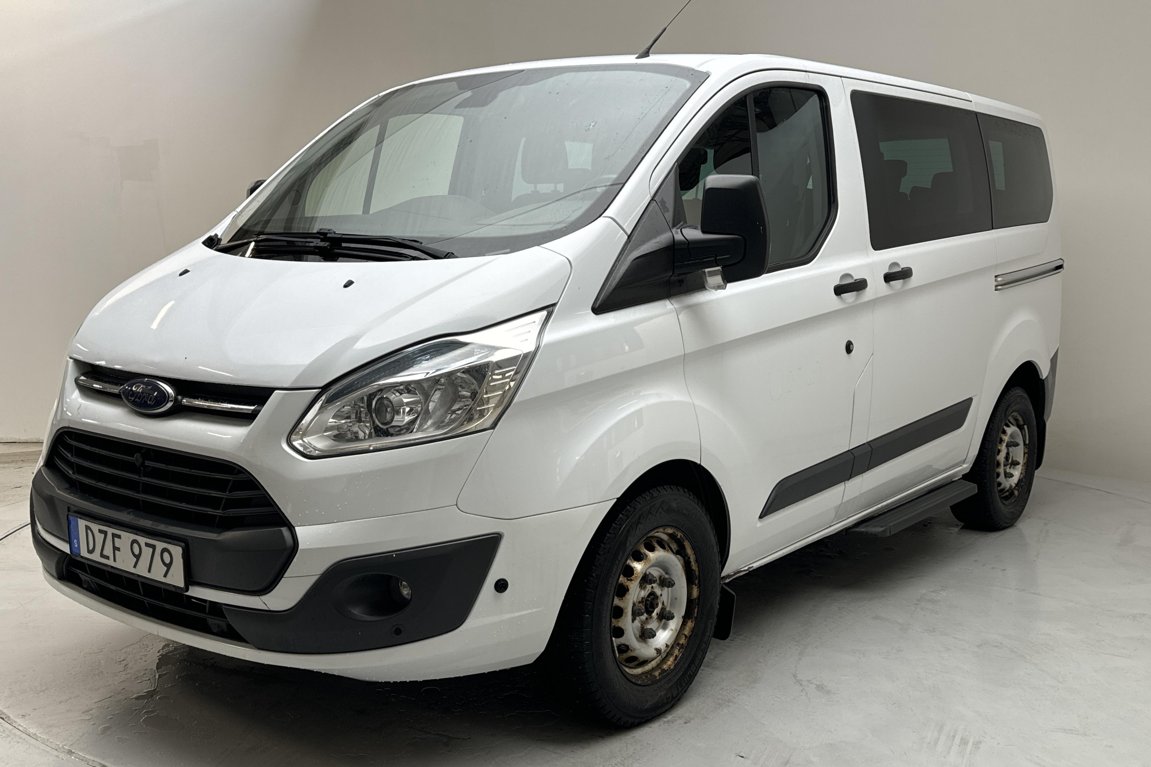 Ford Tourneo Custom 300 (155hk) - 108 330 km - Manual - white - 2015