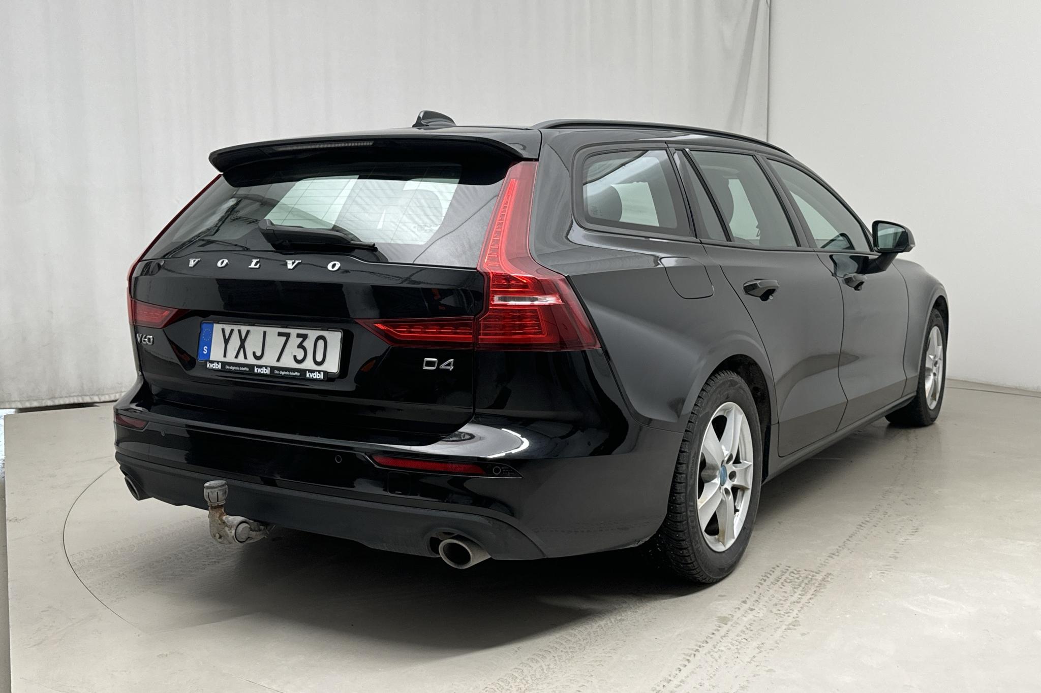 Volvo V60 D4 (190hk) - 11 739 mil - Automat - svart - 2019