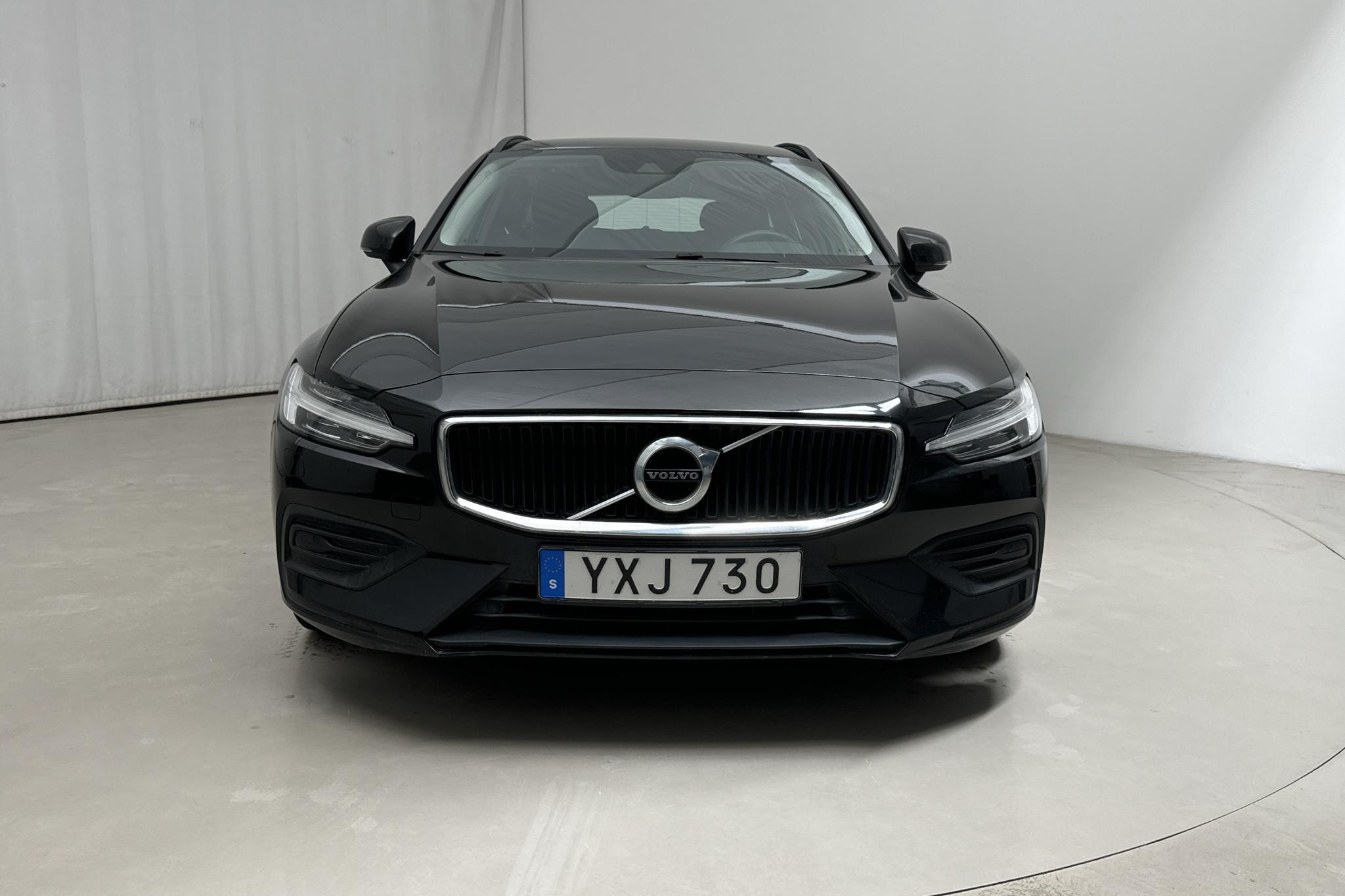 Volvo V60 D4 (190hk) - 11 739 mil - Automat - svart - 2019