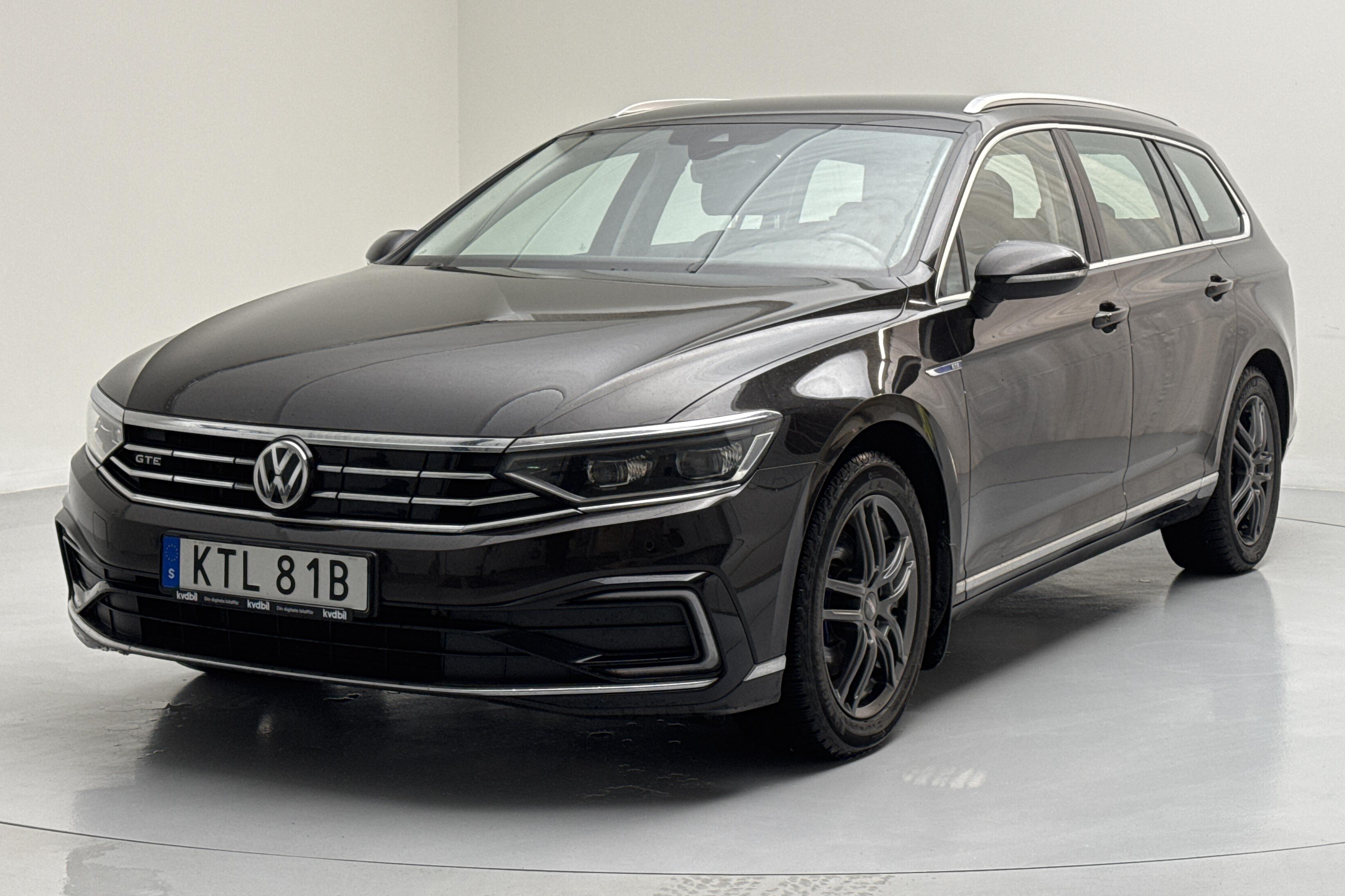 VW Passat 1.4 GTE Sportscombi (218hk) - 7 921 mil - Automat - brun - 2020