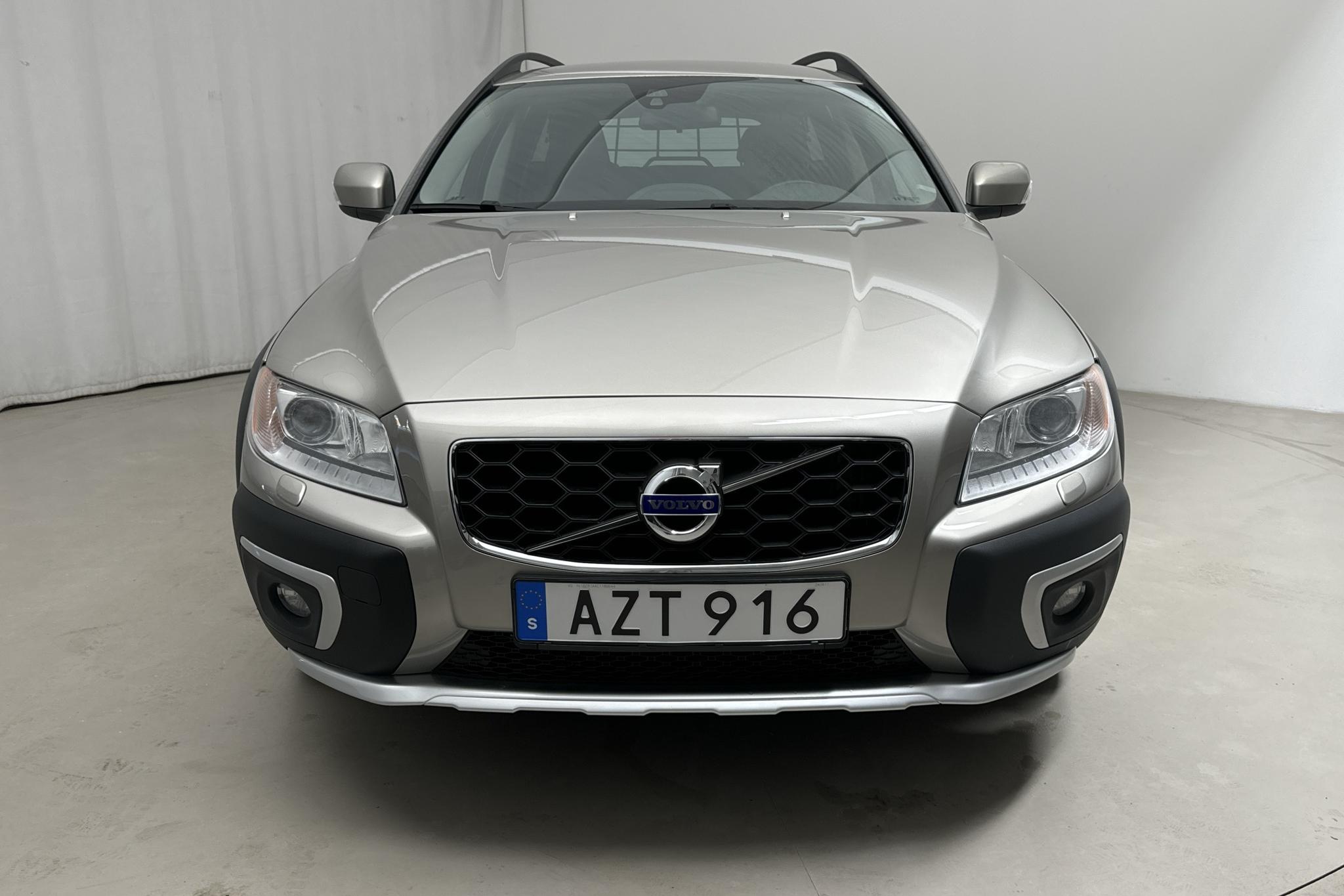 Volvo XC70 II D4 AWD (181hk) - 250 410 km - Manual - Light Brown - 2014