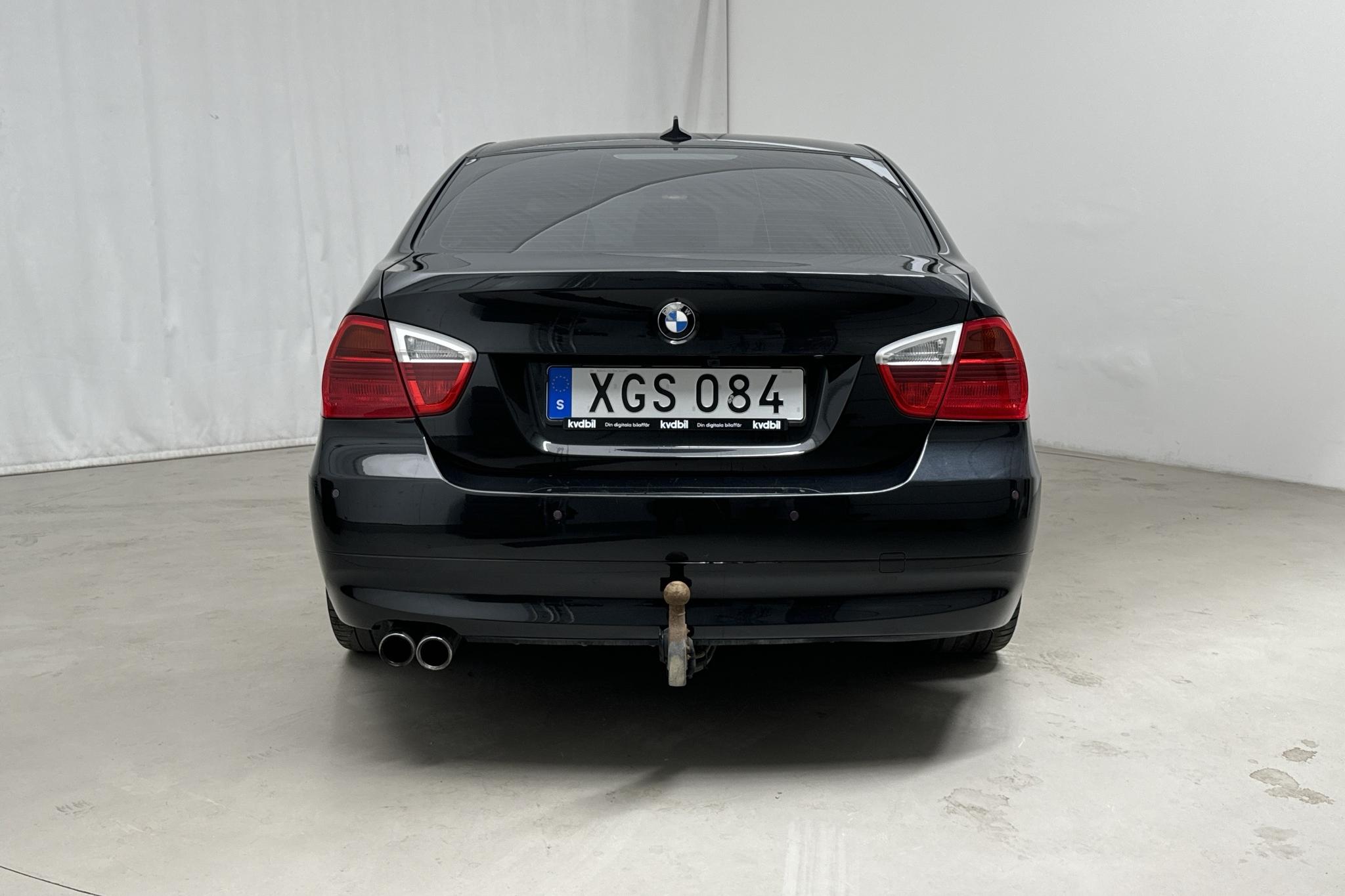 BMW 330xi Sedan, E90 (258hk) - 210 040 km - Automaatne - must - 2006