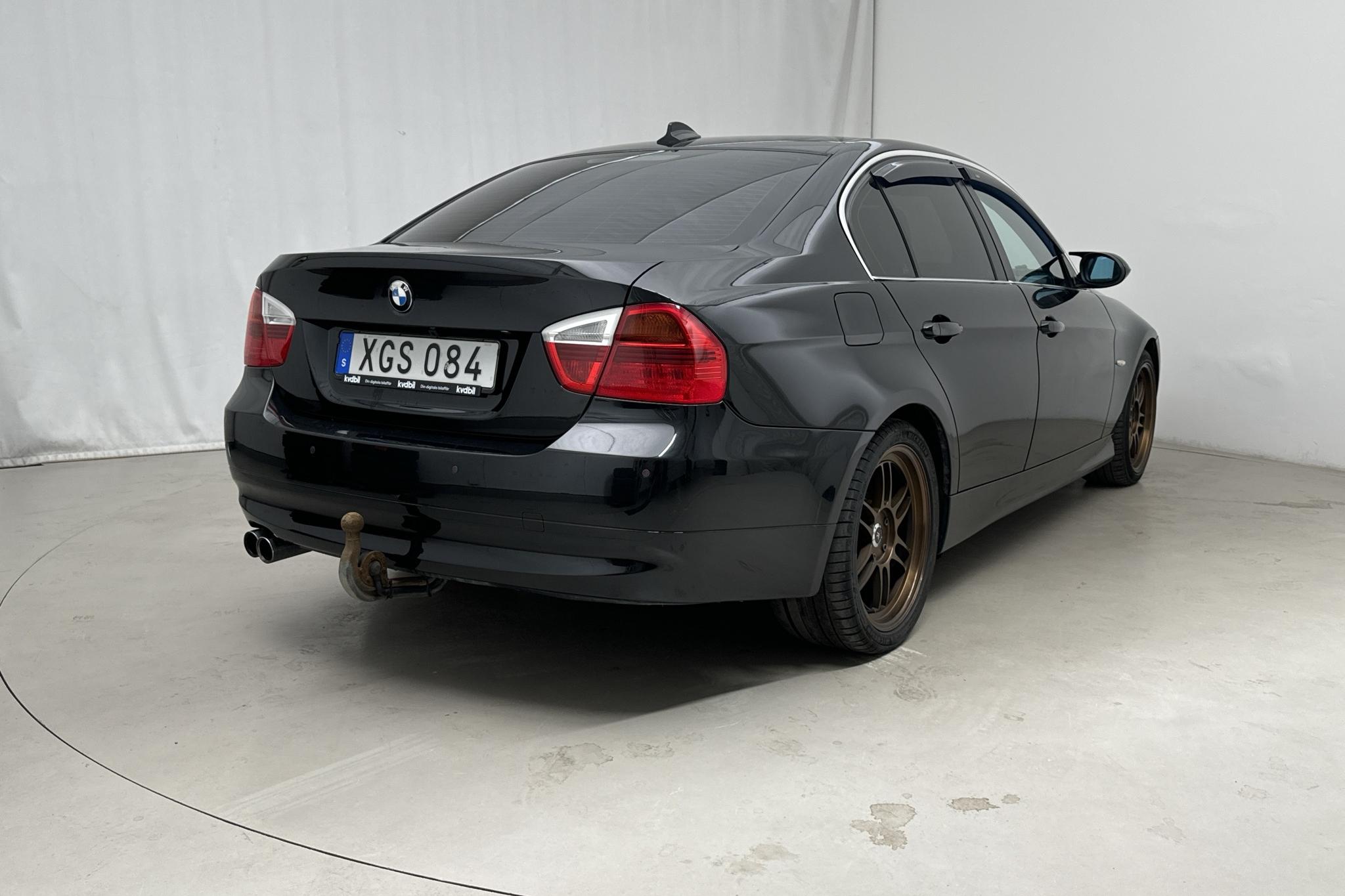 BMW 330xi Sedan, E90 (258hk) - 210 040 km - Automaatne - must - 2006