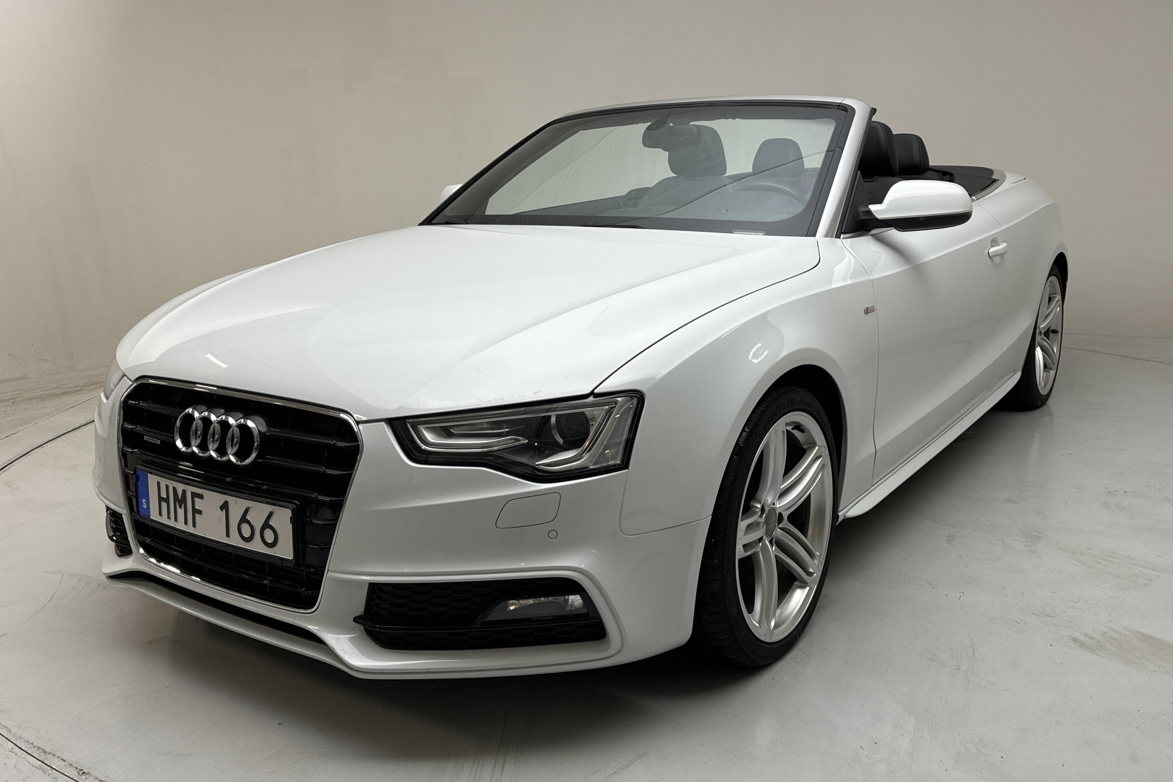 Audi A5 2.0 TFSI Cabriolet quattro (225hk) - 73 040 km - Automatic - white - 2014