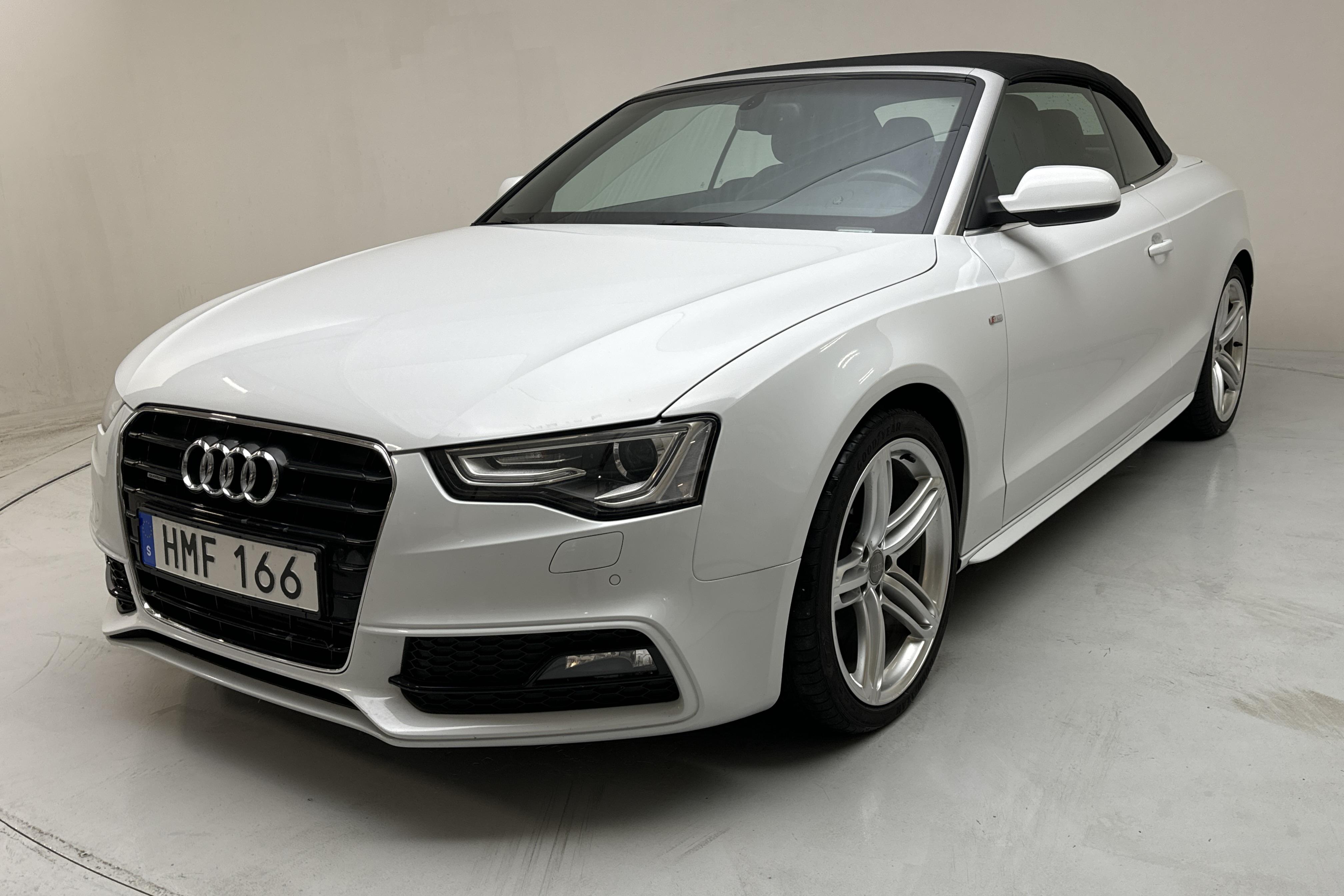 Audi A5 2.0 TFSI Cabriolet quattro (225hk) - 73 040 km - Automatic - white - 2014