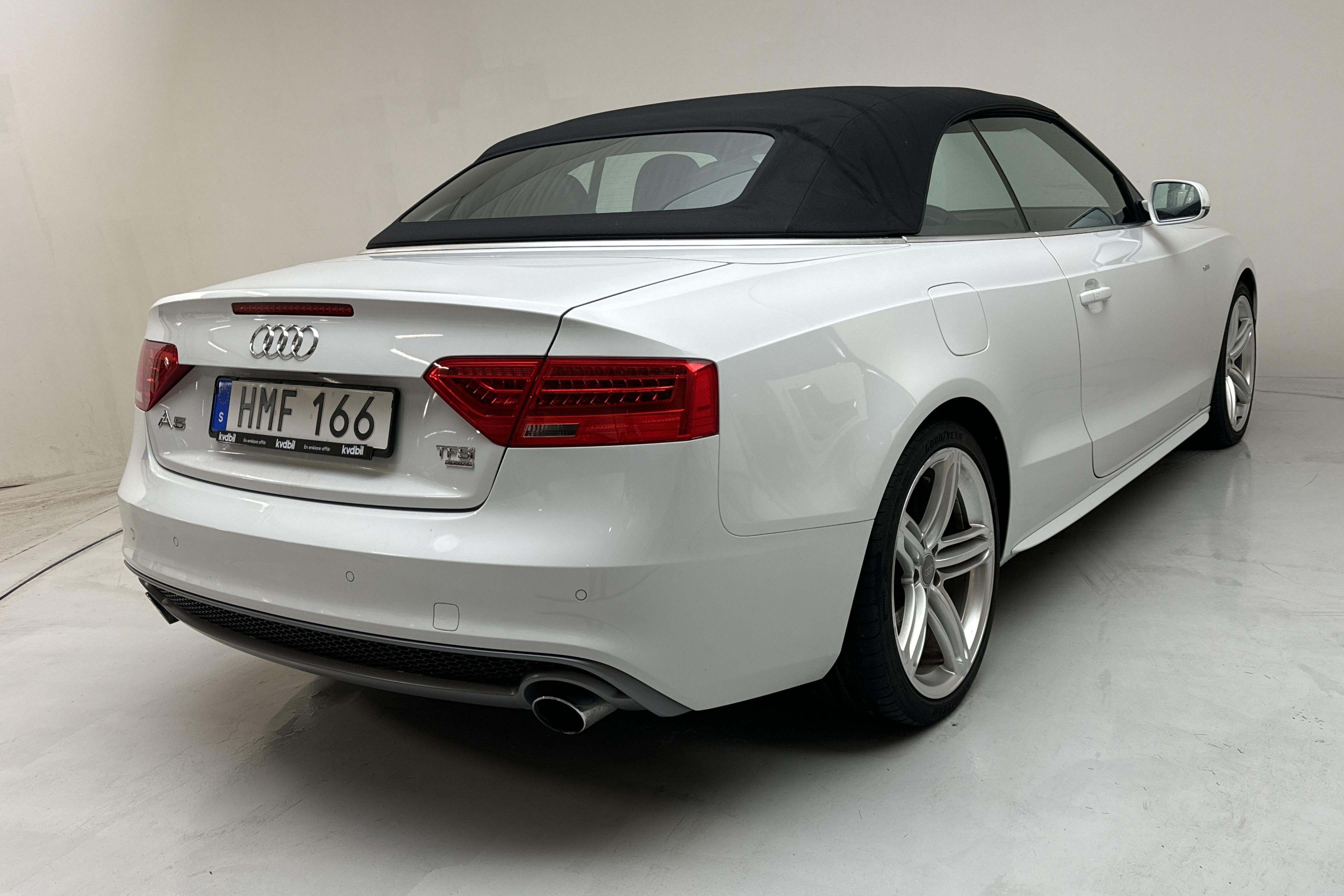 Audi A5 2.0 TFSI Cabriolet quattro (225hk) - 73 040 km - Automatic - white - 2014