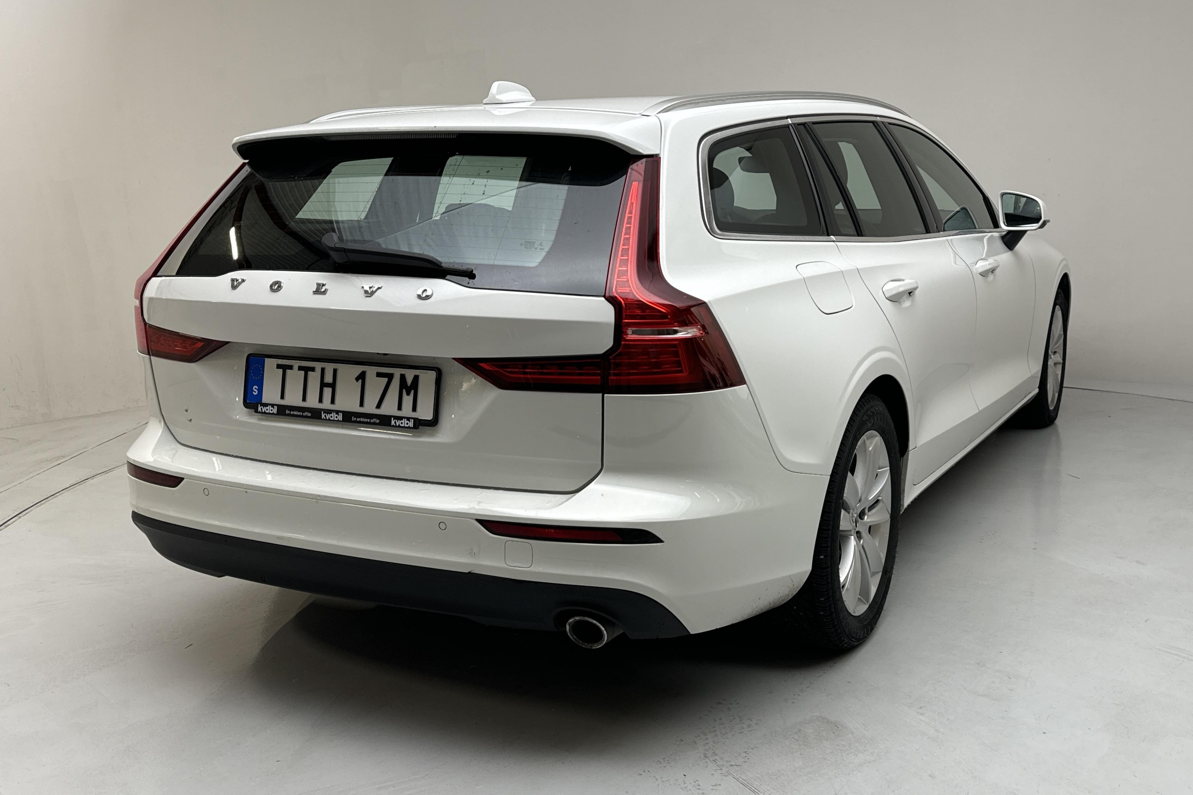 Volvo V60 D3 (150hk) - 168 820 km - Automatic - white - 2020