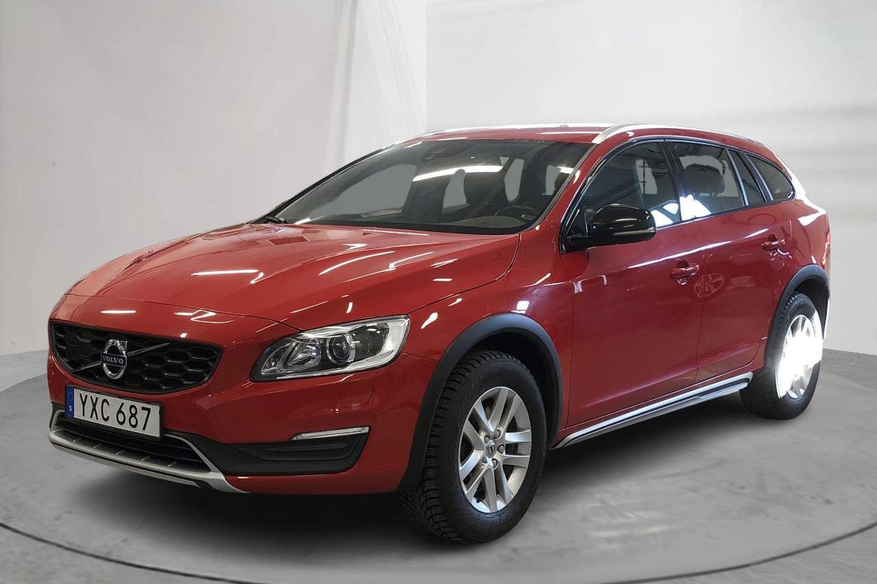 Volvo V60 D3 Cross Country (150hk) - 140 410 km - Automatic - red - 2018