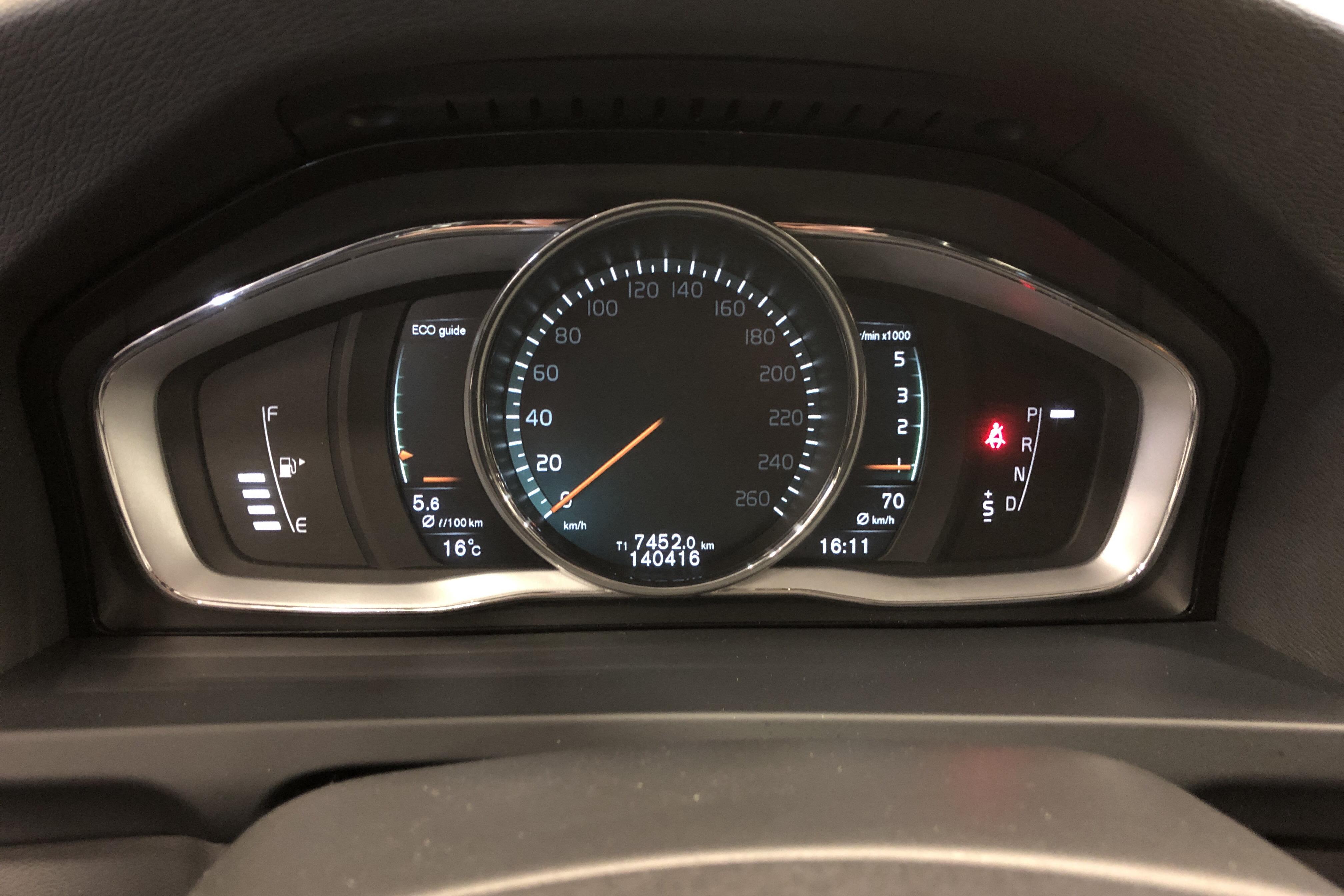 Volvo V60 D3 Cross Country (150hk) - 140 410 km - Automatic - red - 2018