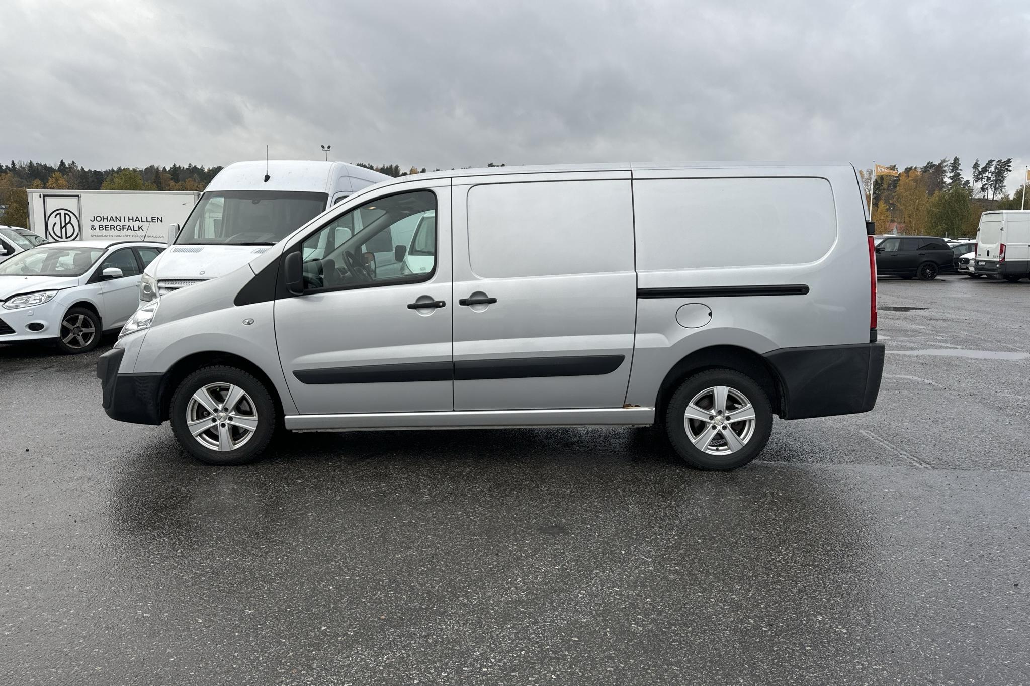 Toyota PROACE 2.0 D-4D (128hk) - 153 740 km - Käsitsi - hõbe - 2016