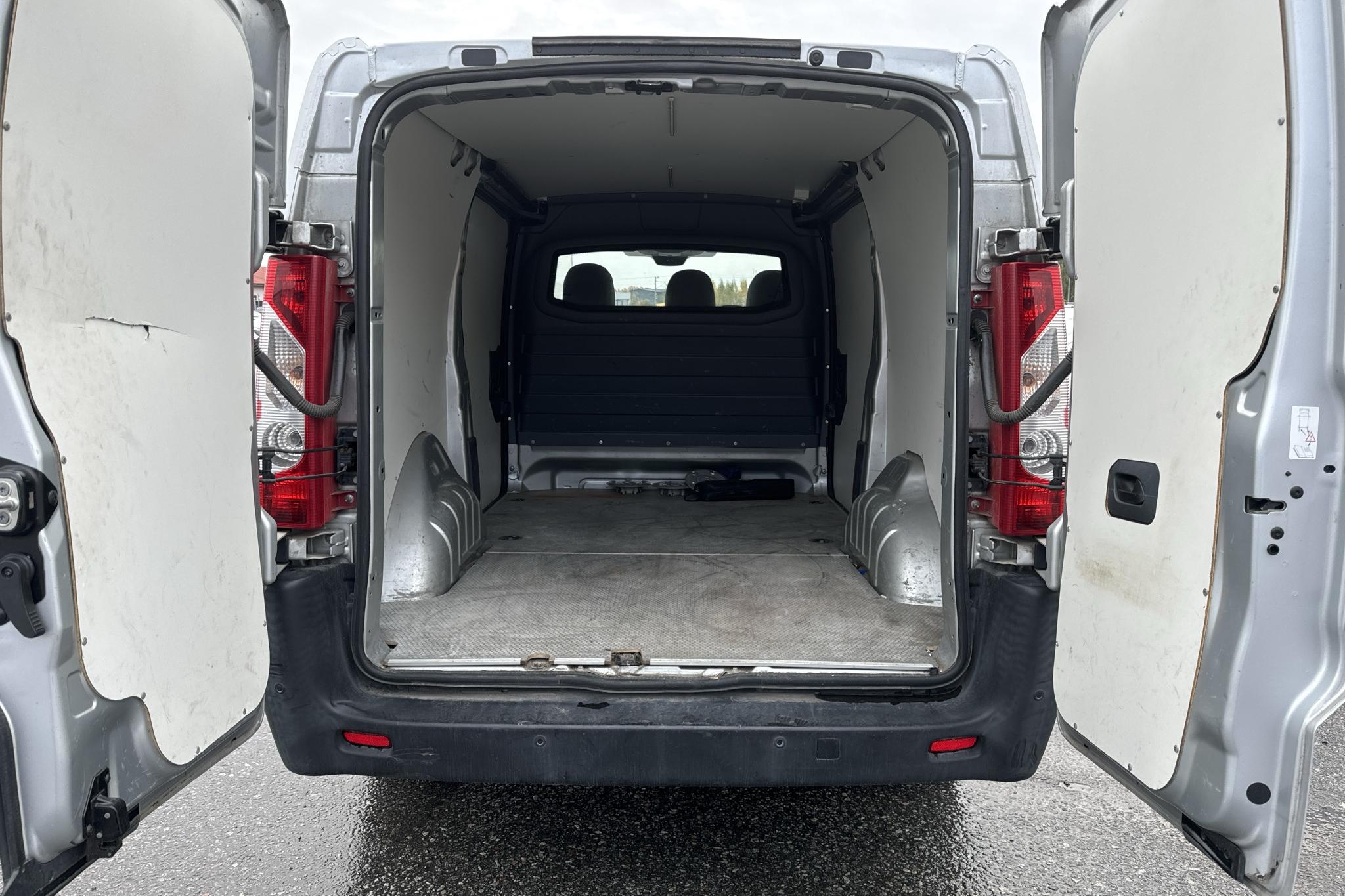 Toyota PROACE 2.0 D-4D (128hk) - 153 740 km - Käsitsi - hõbe - 2016